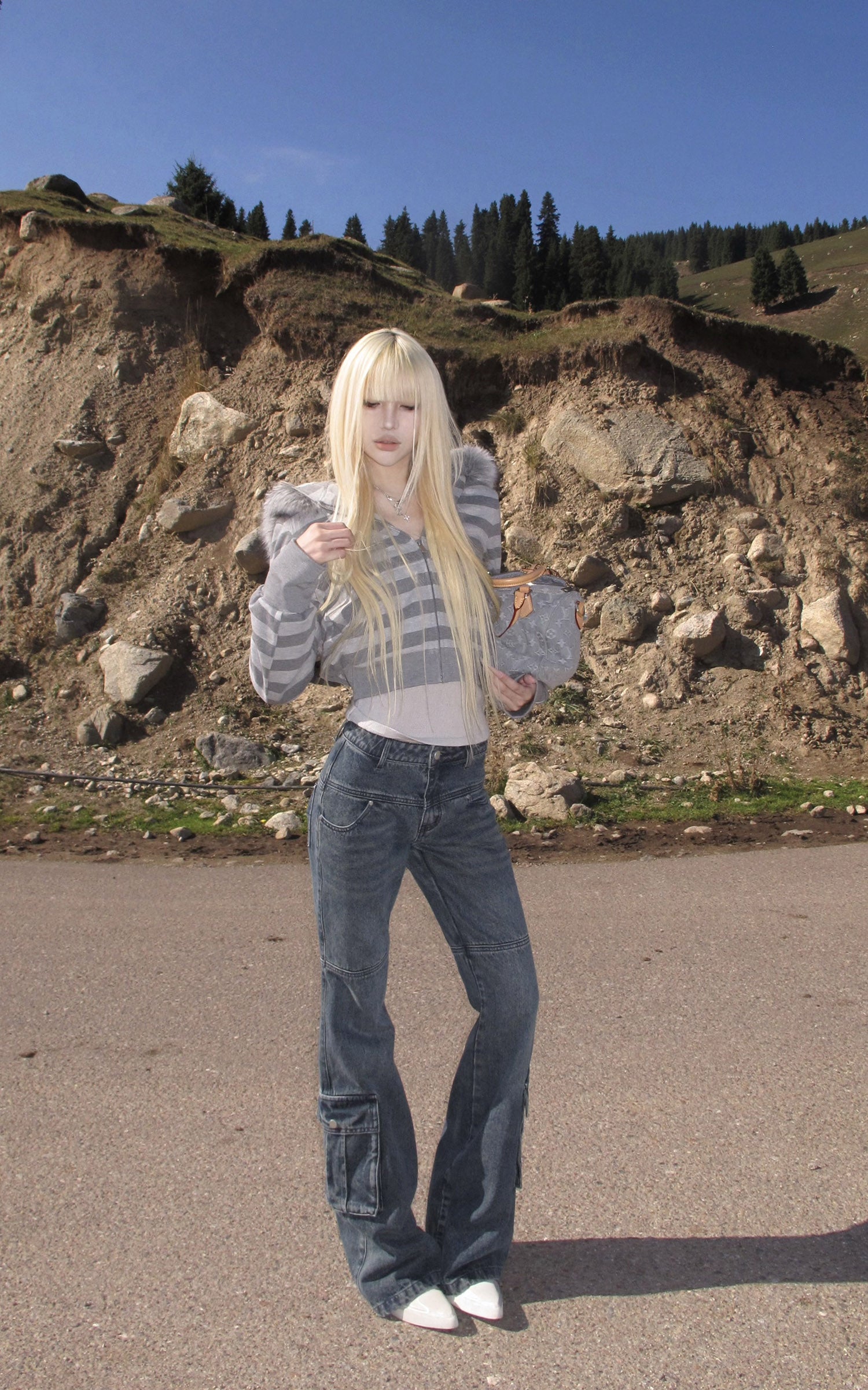 Rase le sol Paneled Flared Cargo Denim Pants