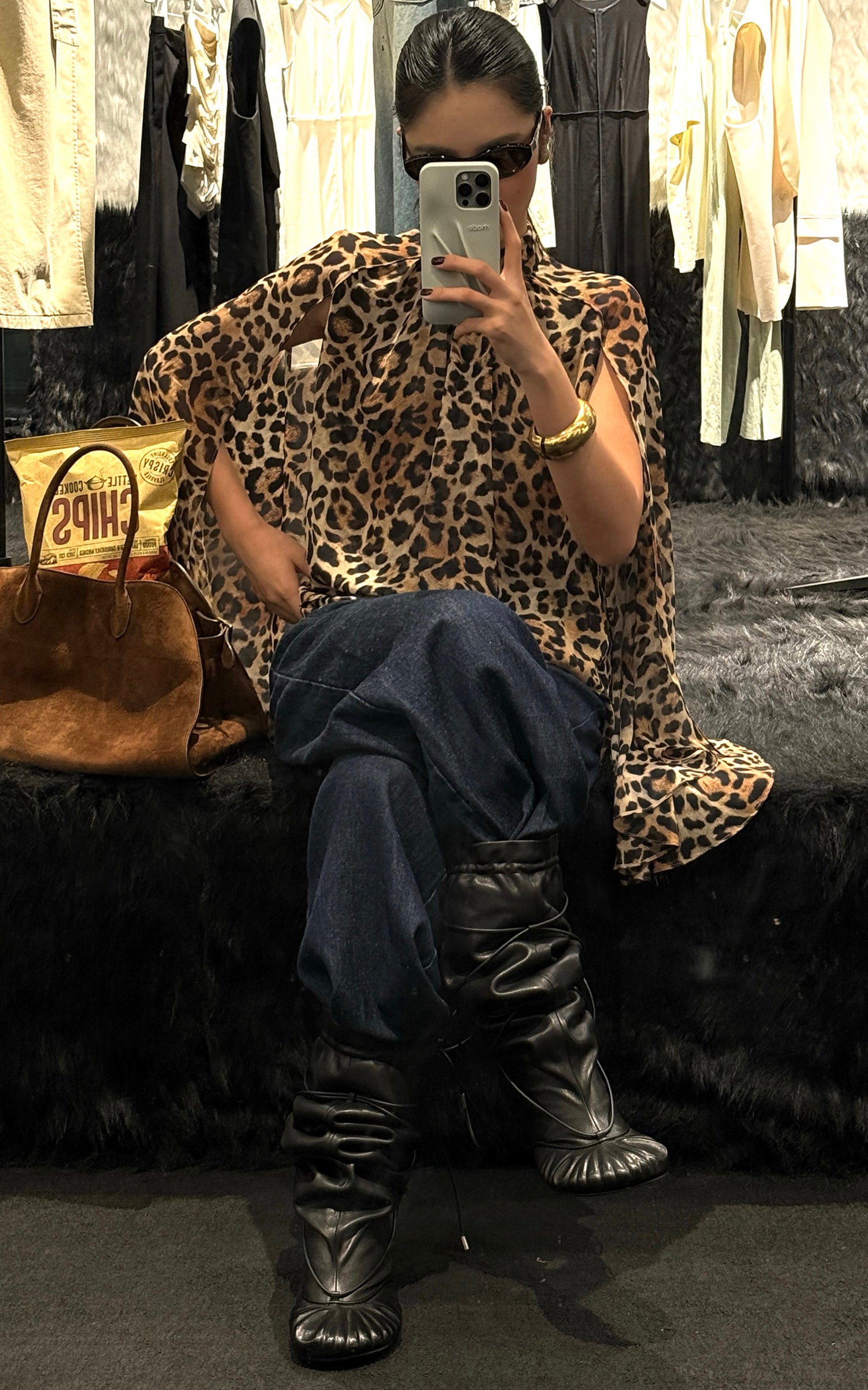 ROVENTE Leopard Chiffon Cape Top