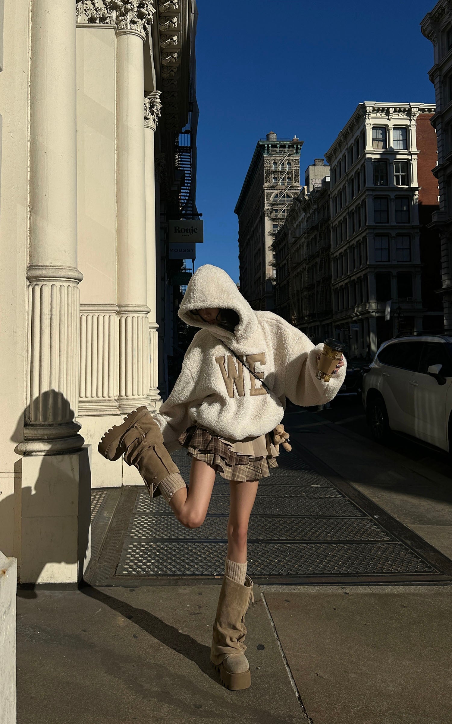 WARDEN EDGE Oversized Wool-like Fleece Hoodie with WE Letter Patch