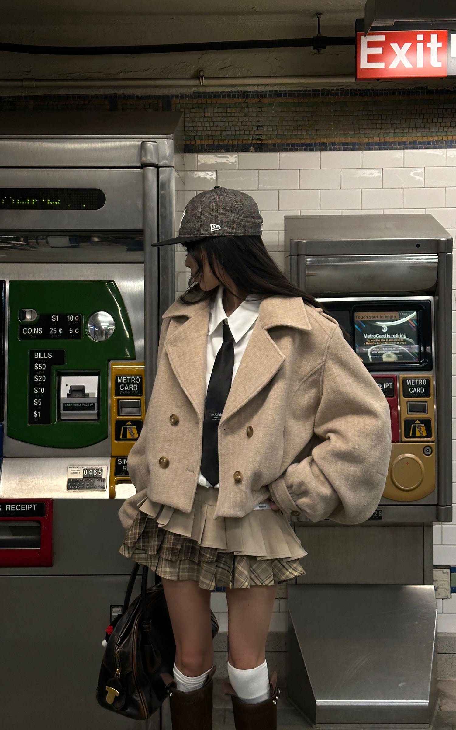 WARDEN EDGE Cropped Wool-Like Coat with Double Breasted Design and Structured Lapel