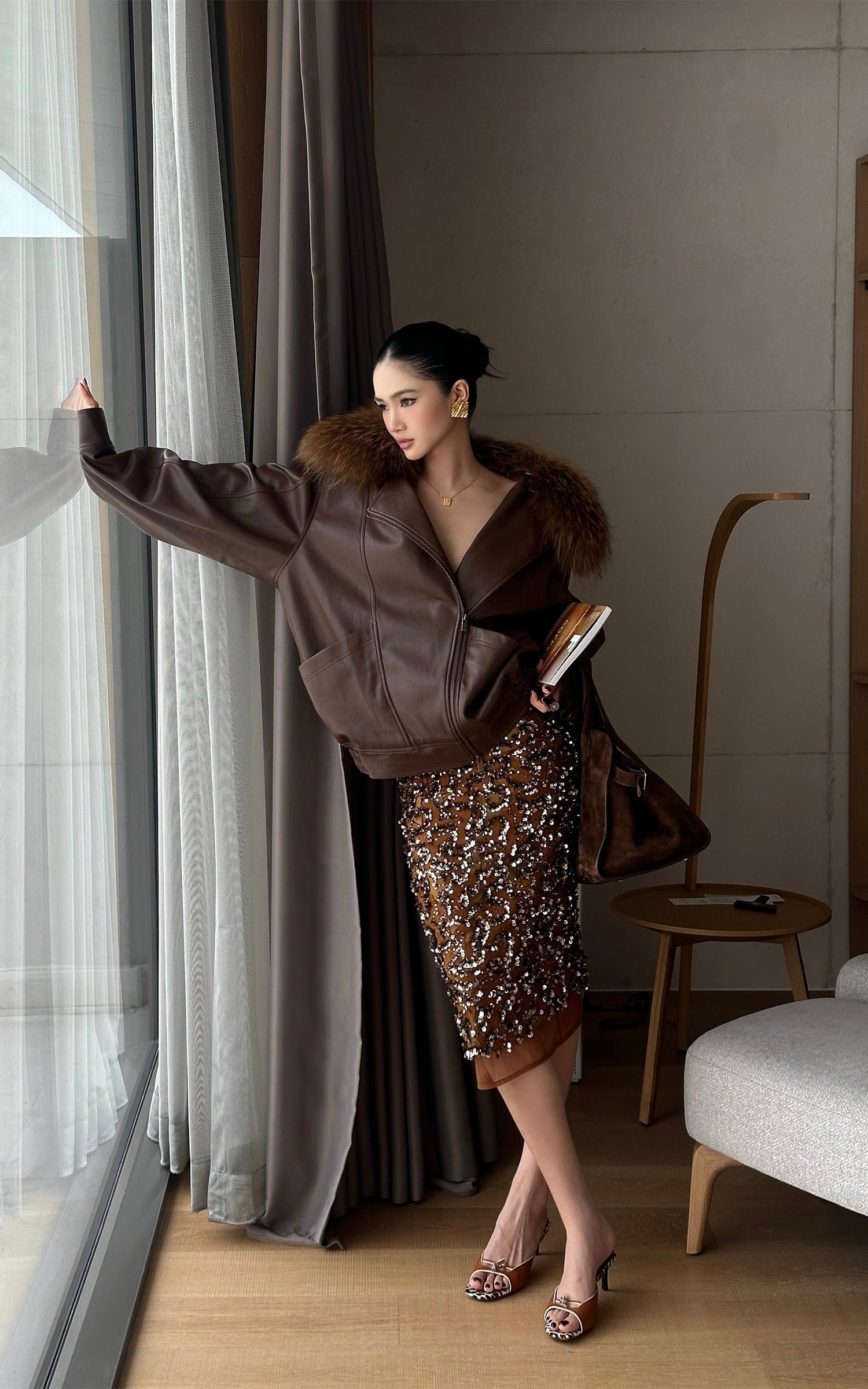 ROVENTE Detachable Fur Collar Leather Jacket