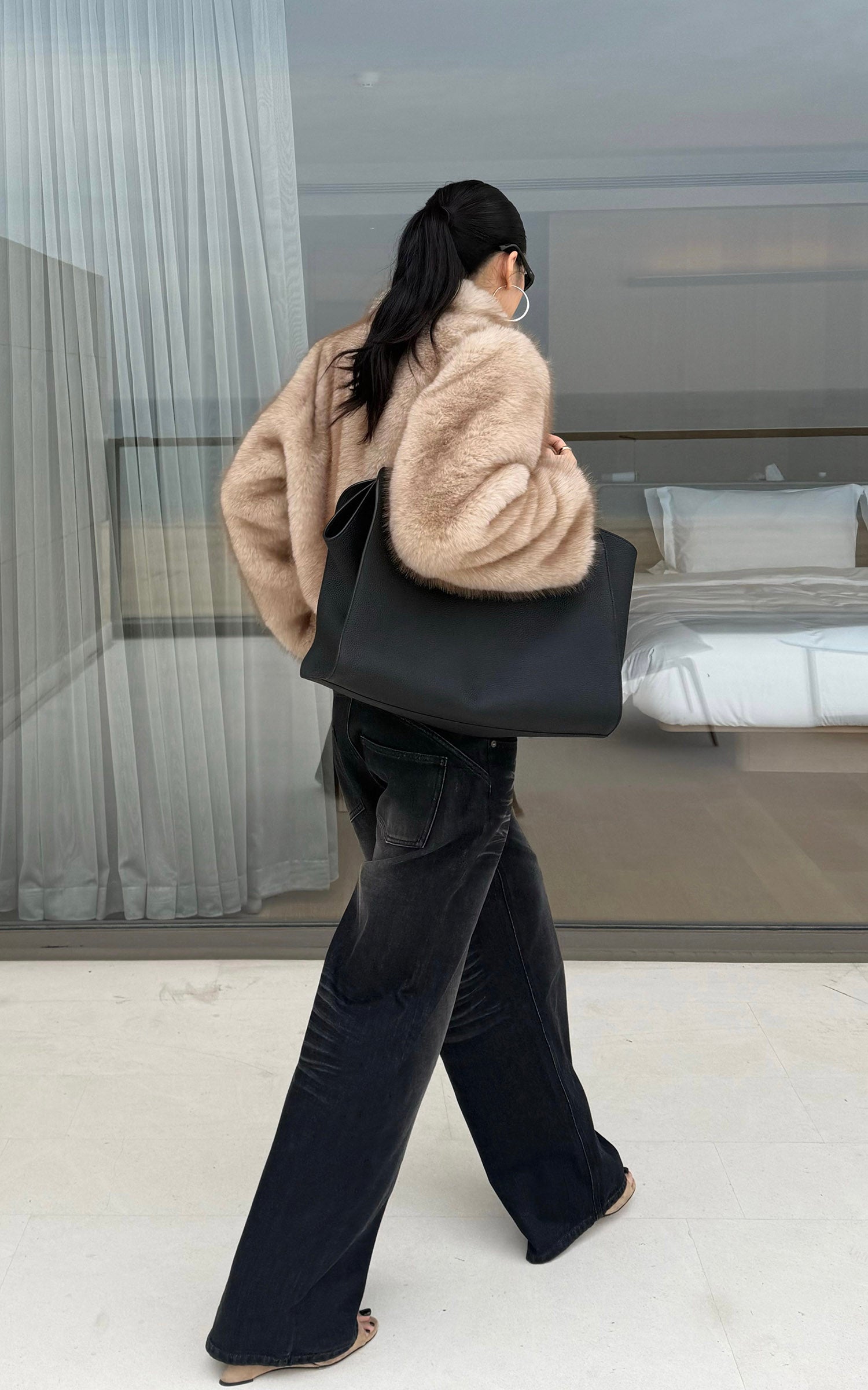 ROVENTE Washed Black Wide Leg Denim Pants