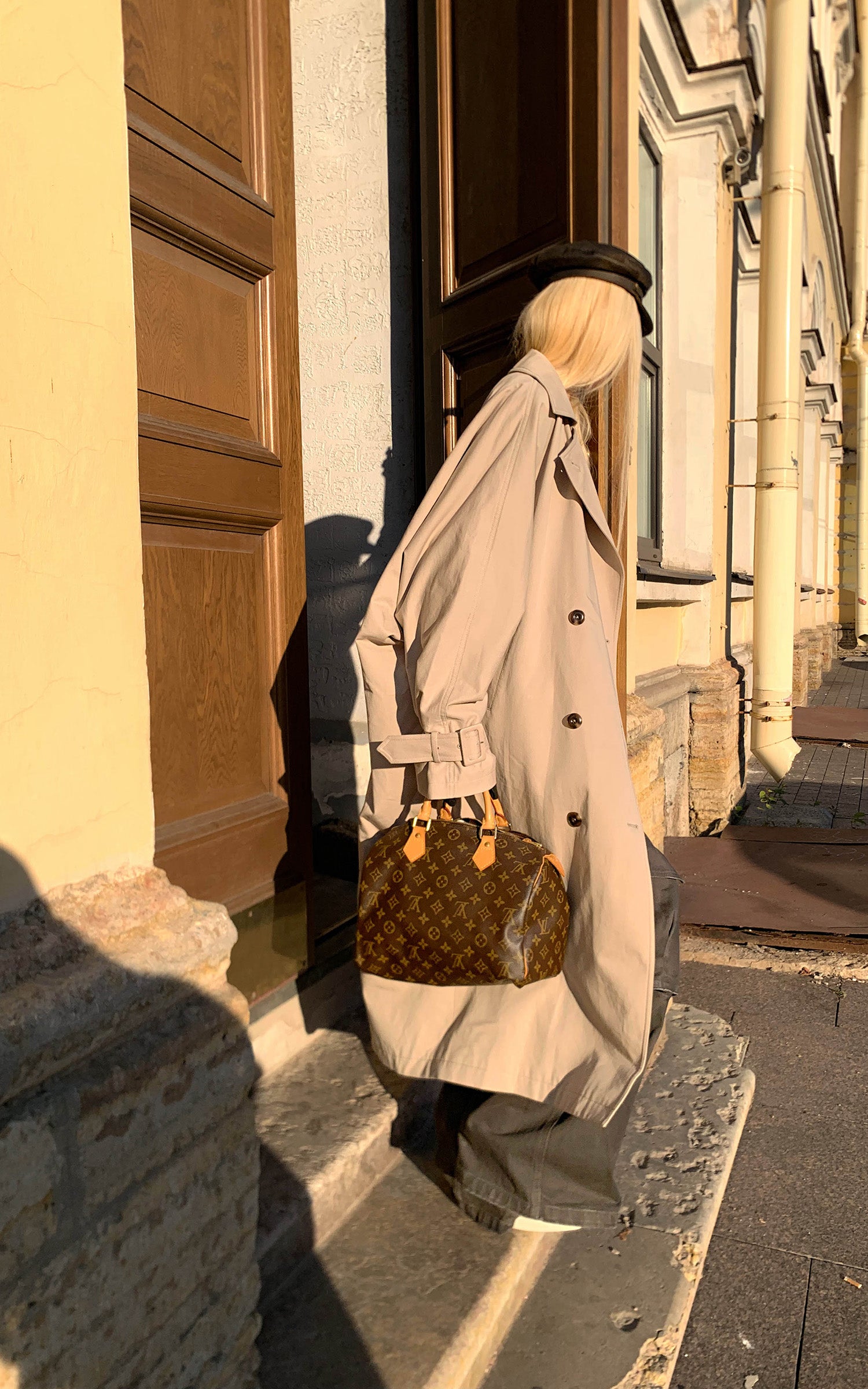 Rase le sol 체크 안감이 돋보이는 리버시블 롱 트렌치코트