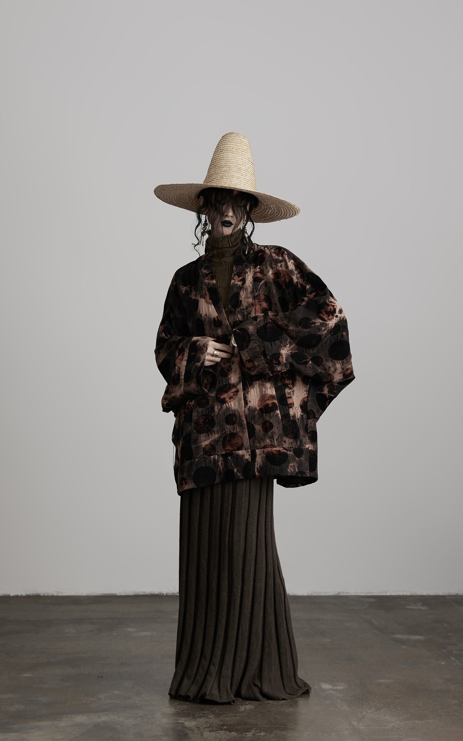 DOINDULGE Oversized Patterned Jacquard Coat
