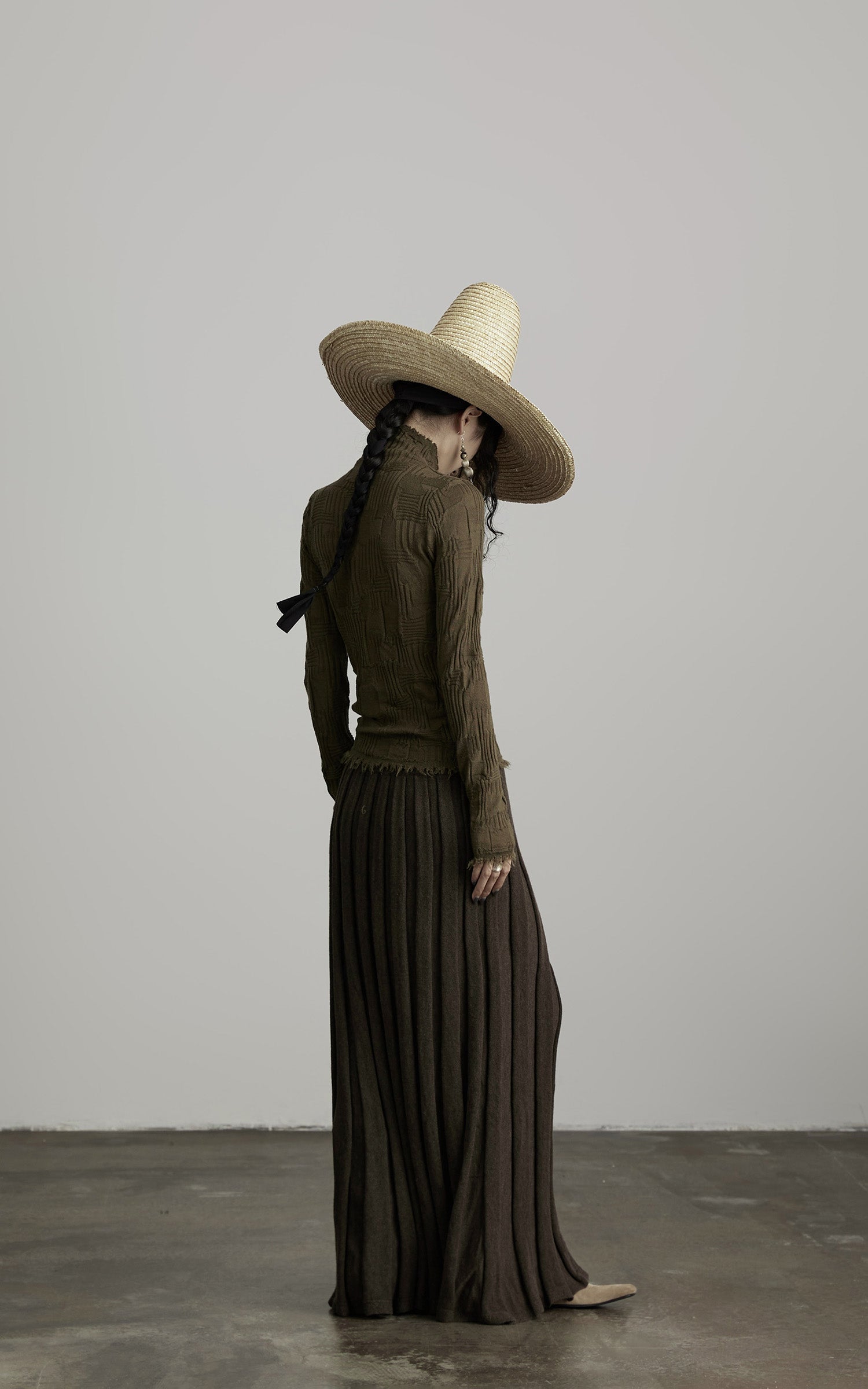 DOINDULGE Textured Distressed Knit Top