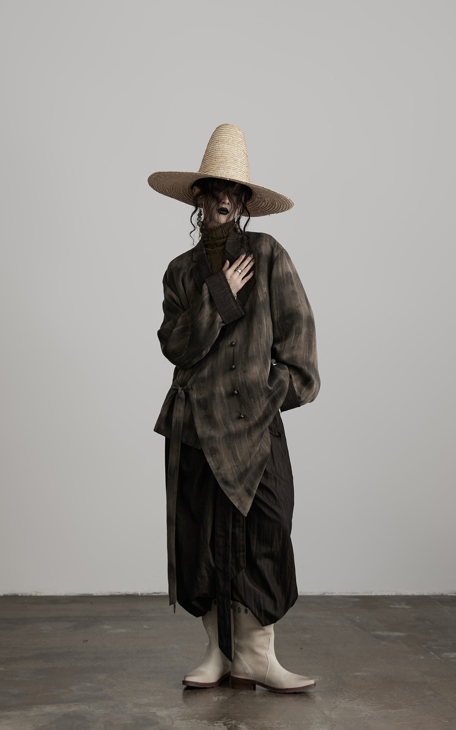DOINDULGE Asymmetric Dyed Tailored Jacket