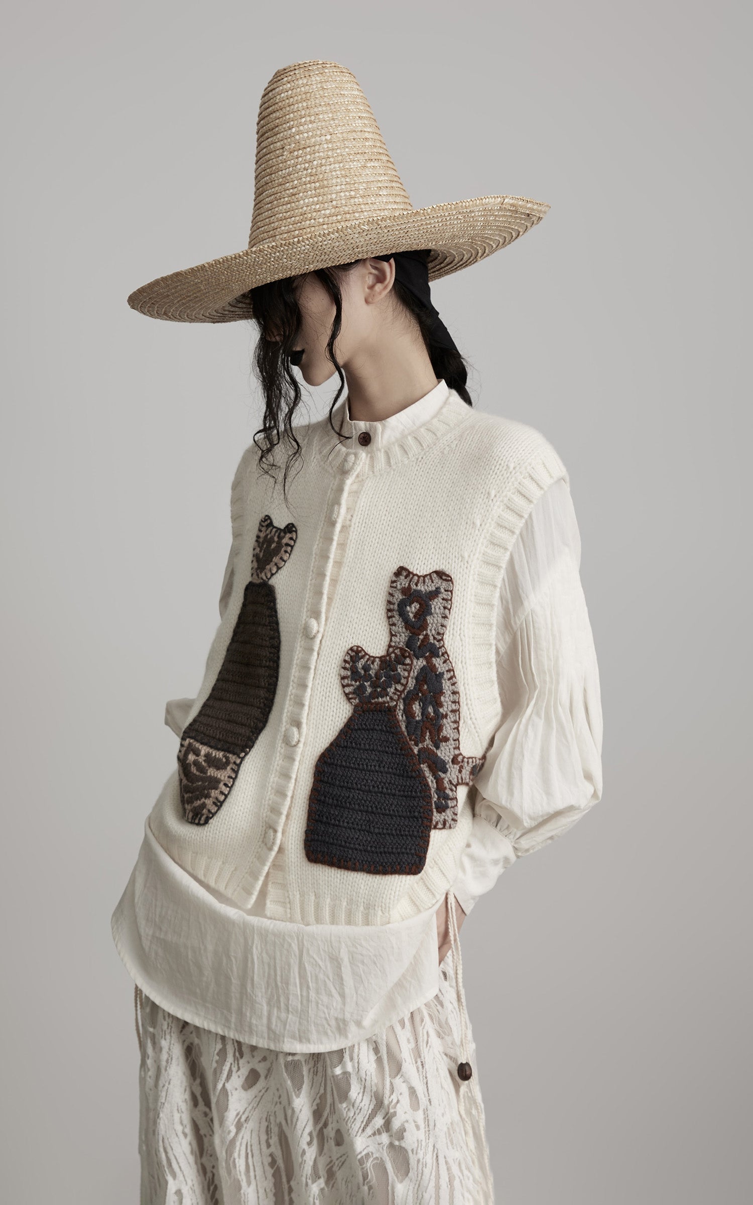 DOINDULGE Hand-Crocheted Pattern Knit Vest