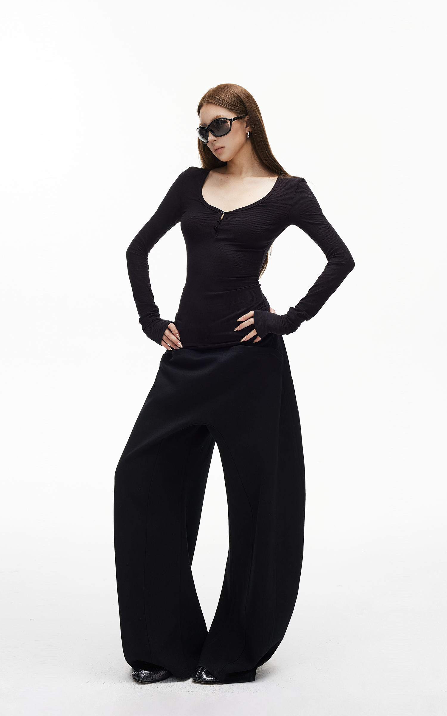 IAMXIAA Slim Fit Ribbed Henley Top with Scoop Neck and Button Detail