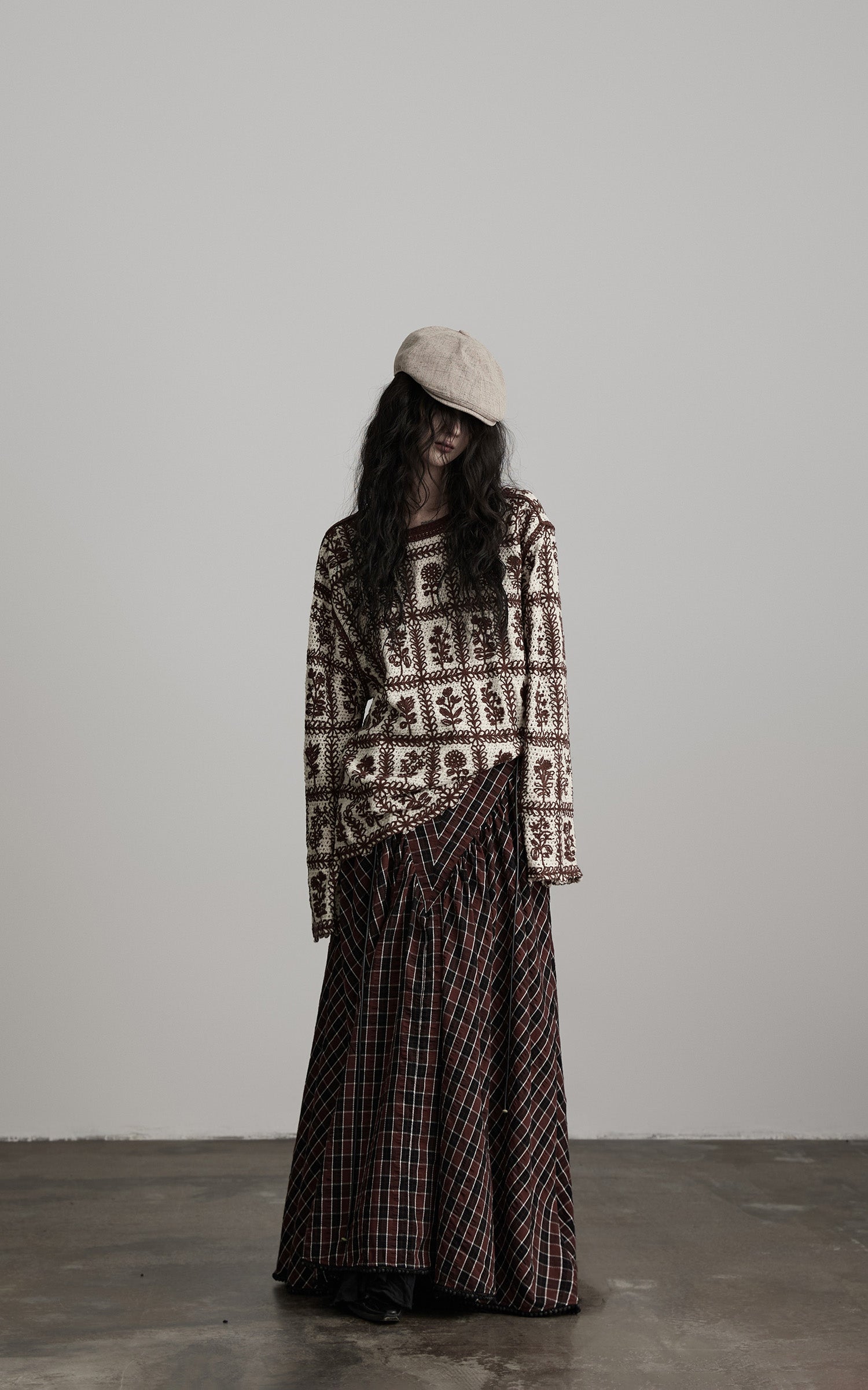 DOINDULGE Floral Grid Knit Sweater
