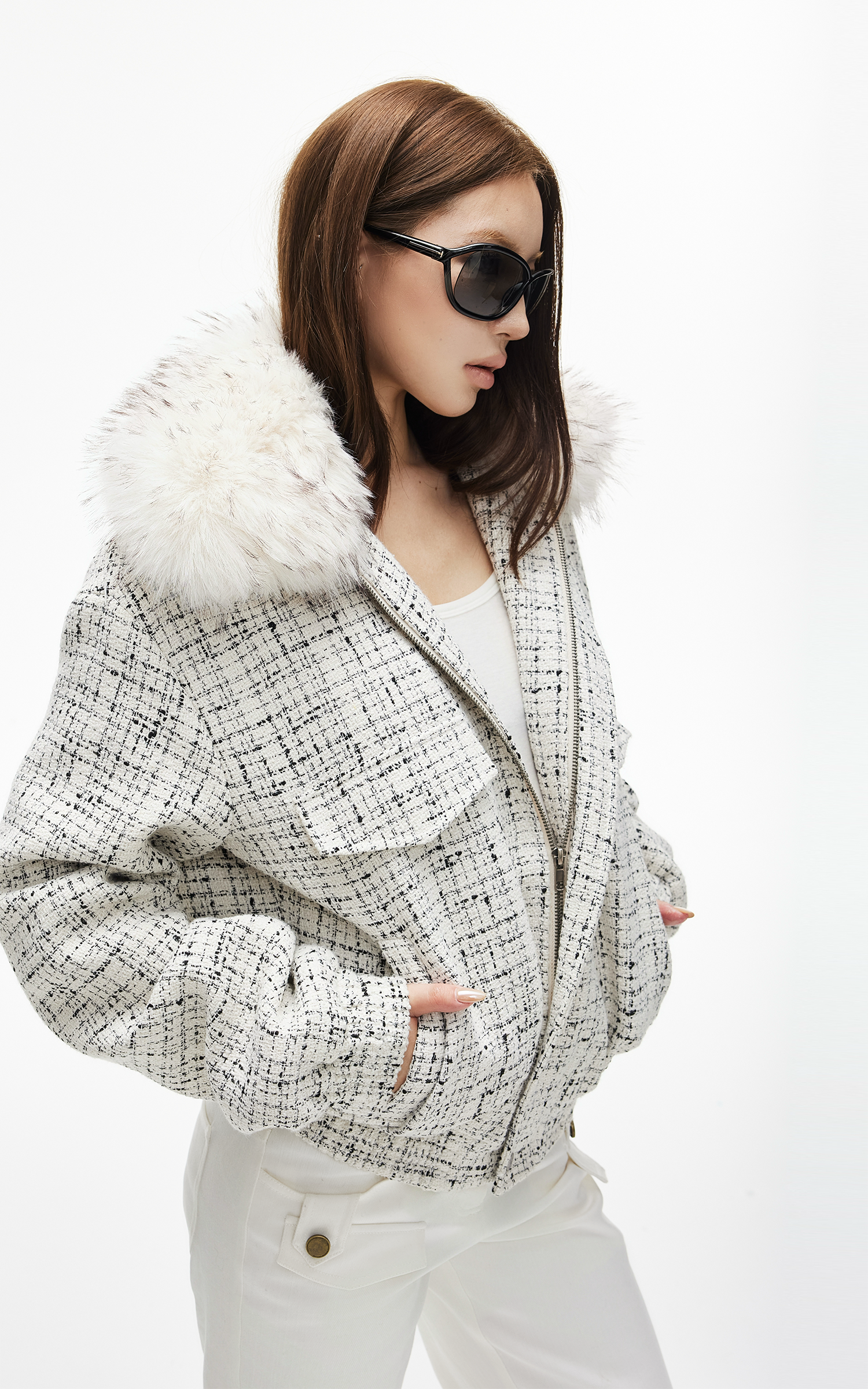 IAMXIAA Faux Fur Collar Tweed Short Jacket Women Winter Padded Cropped Outerwear