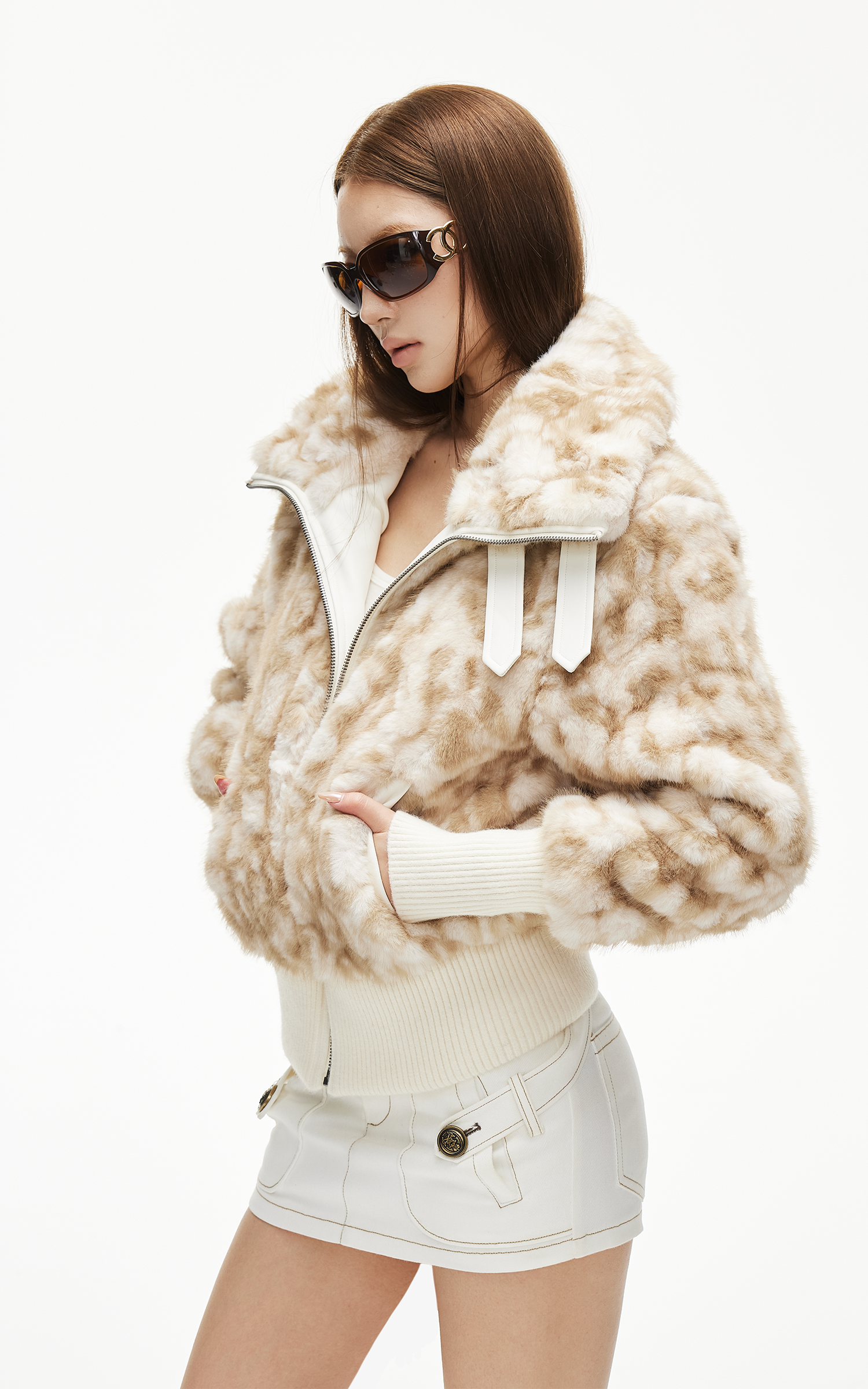 IAMXIAA Faux Fur Short Jacket with Buckle Collar and Ribbed Hem