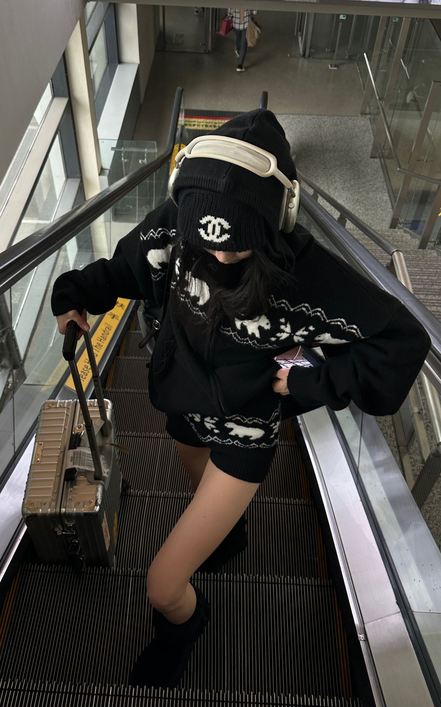 WARDEN EDGE Polar Knit Hoodie &amp; Shorts Set