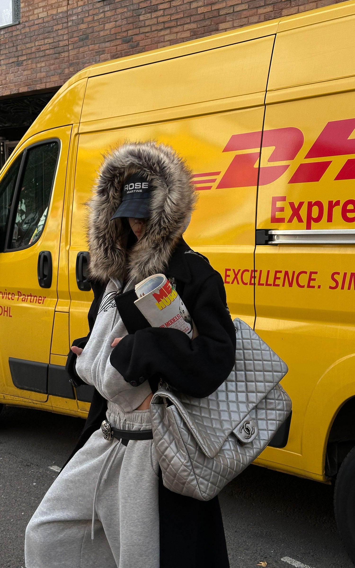 WARDEN EDGE Sweat à capuche court avec fausse fourrure