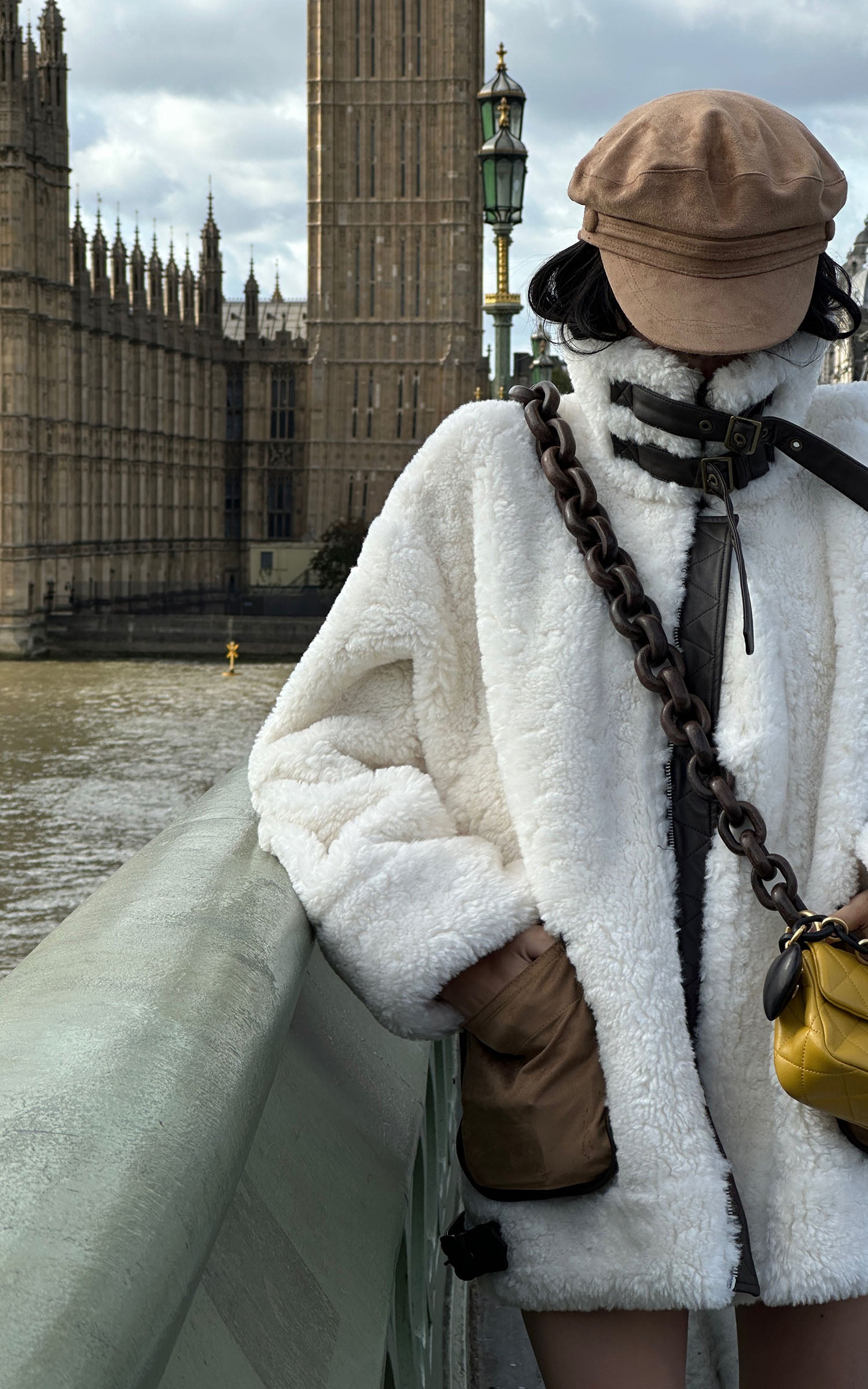 WARDEN EDGE 페이크 시어링 가죽 트리밍 재킷