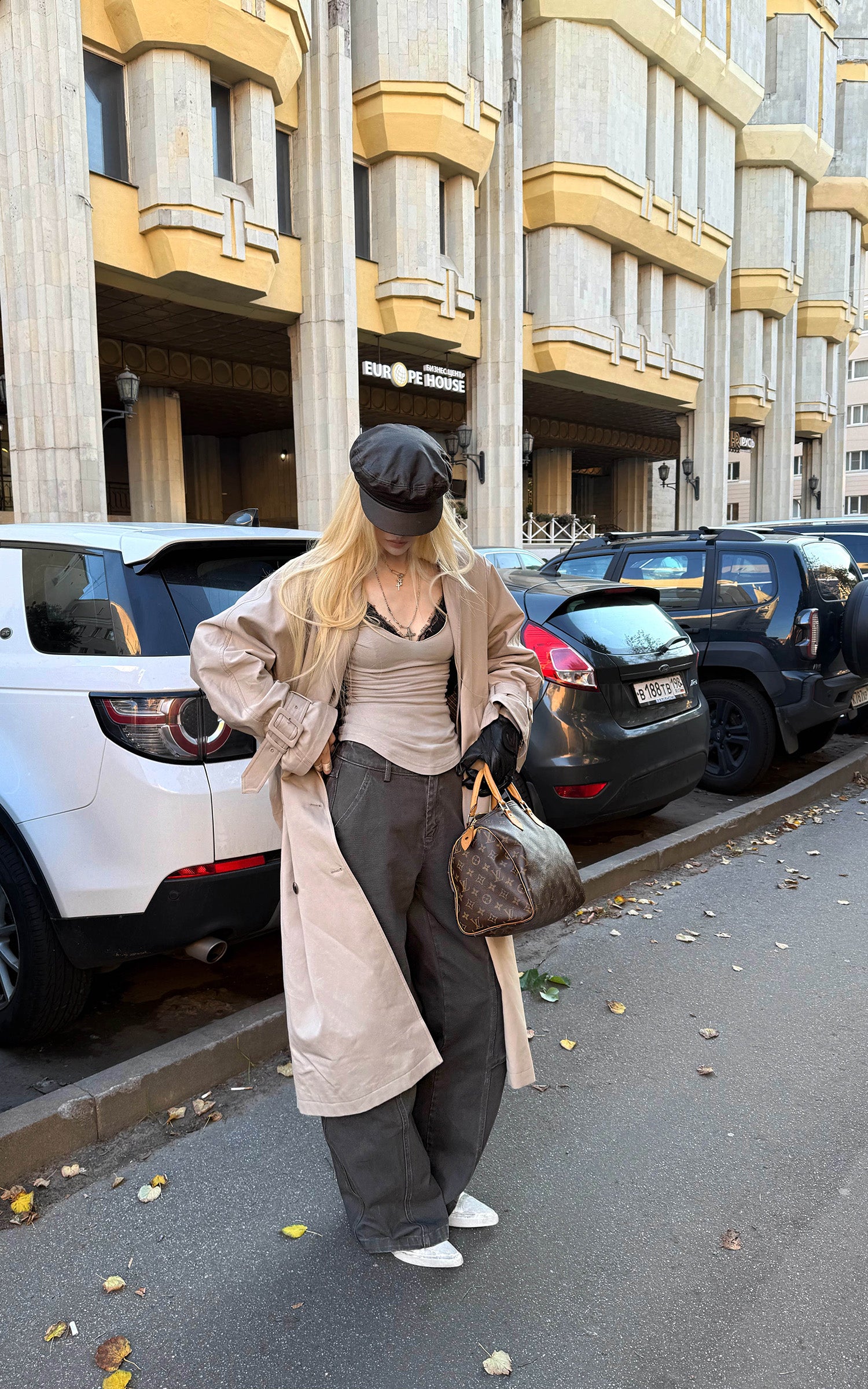 Rase le sol 체크 안감이 돋보이는 리버시블 롱 트렌치코트