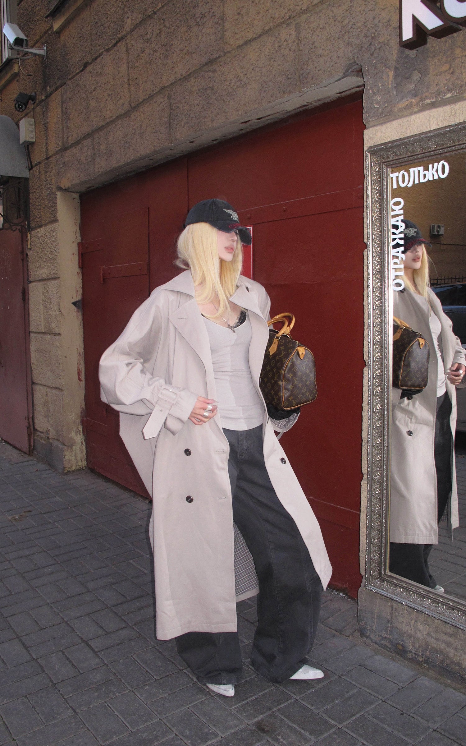 Rase le sol 체크 안감이 돋보이는 리버시블 롱 트렌치코트