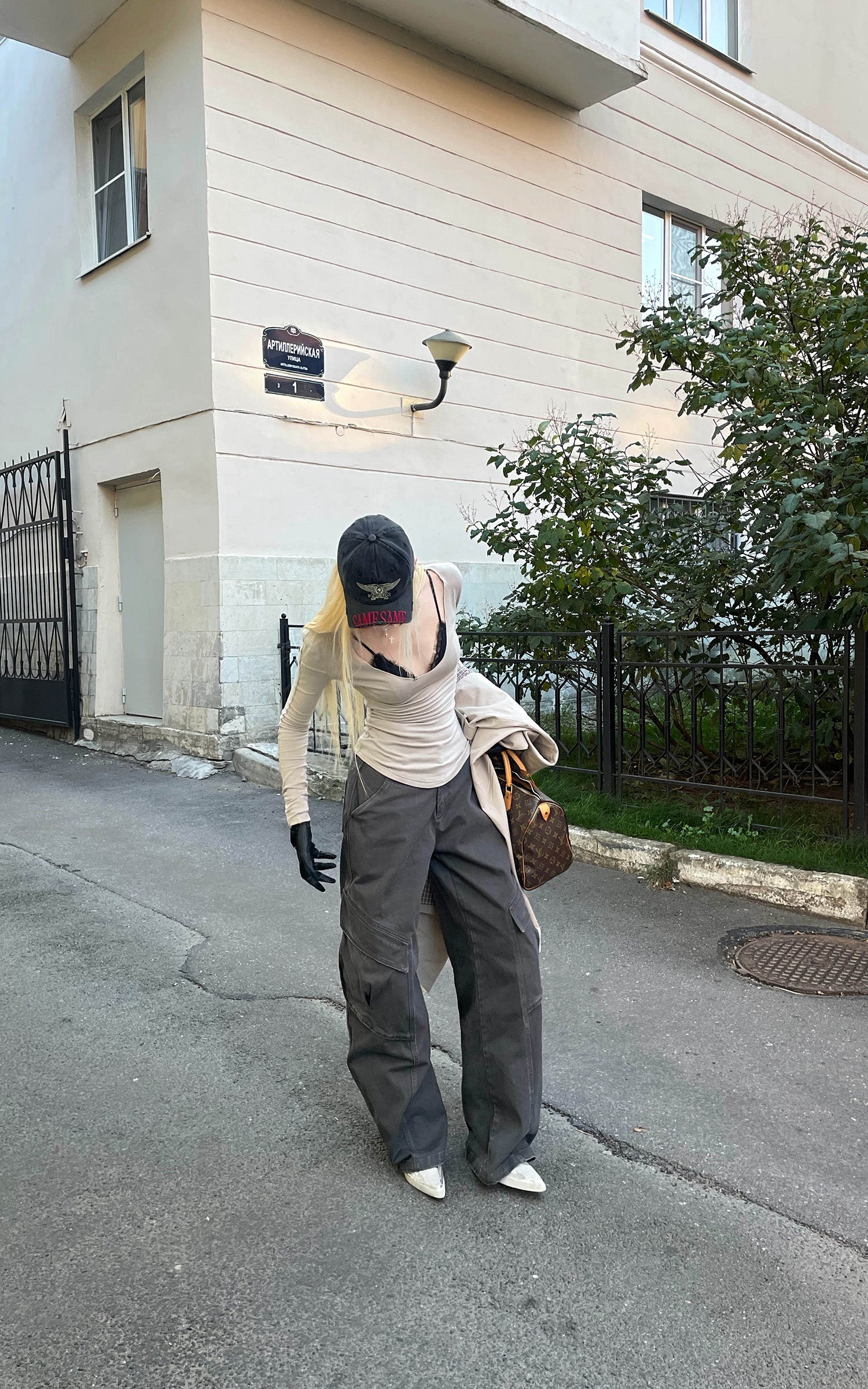 Rase le sol 레이스 트리밍이 돋보이는 골지 딥 V넥 긴팔 티 &amp; 캐미솔 세트