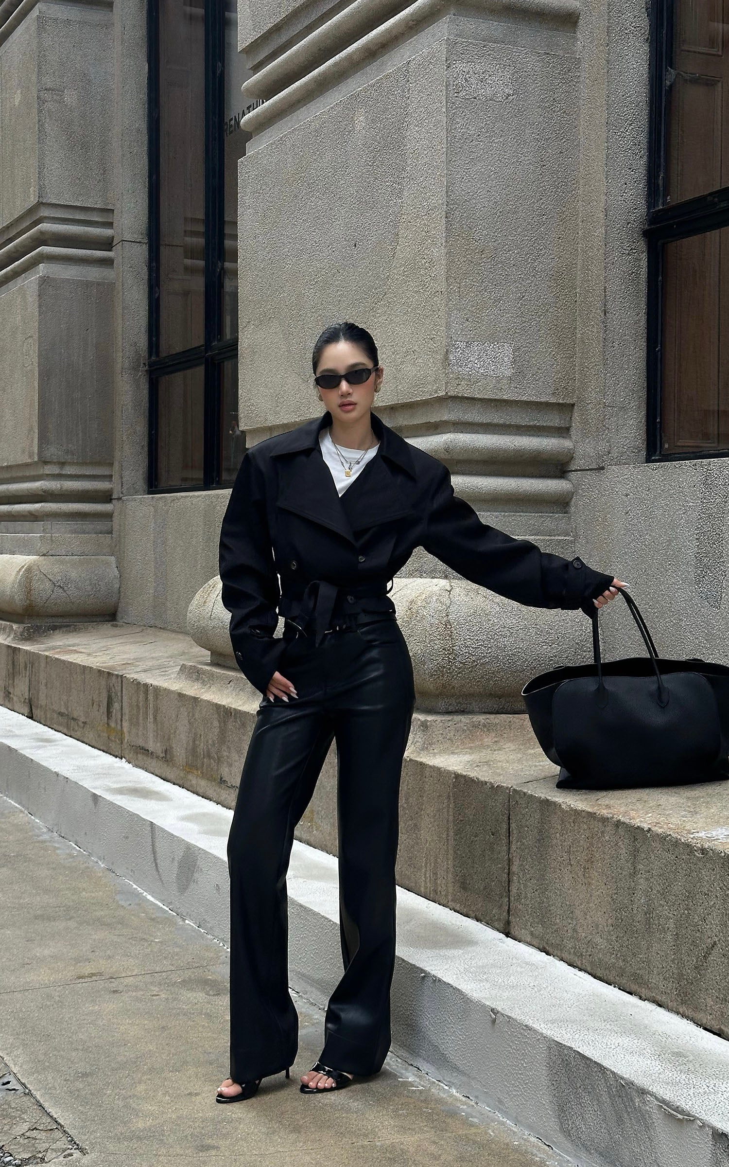 ROVENTE Cropped Belted Trench Jacket