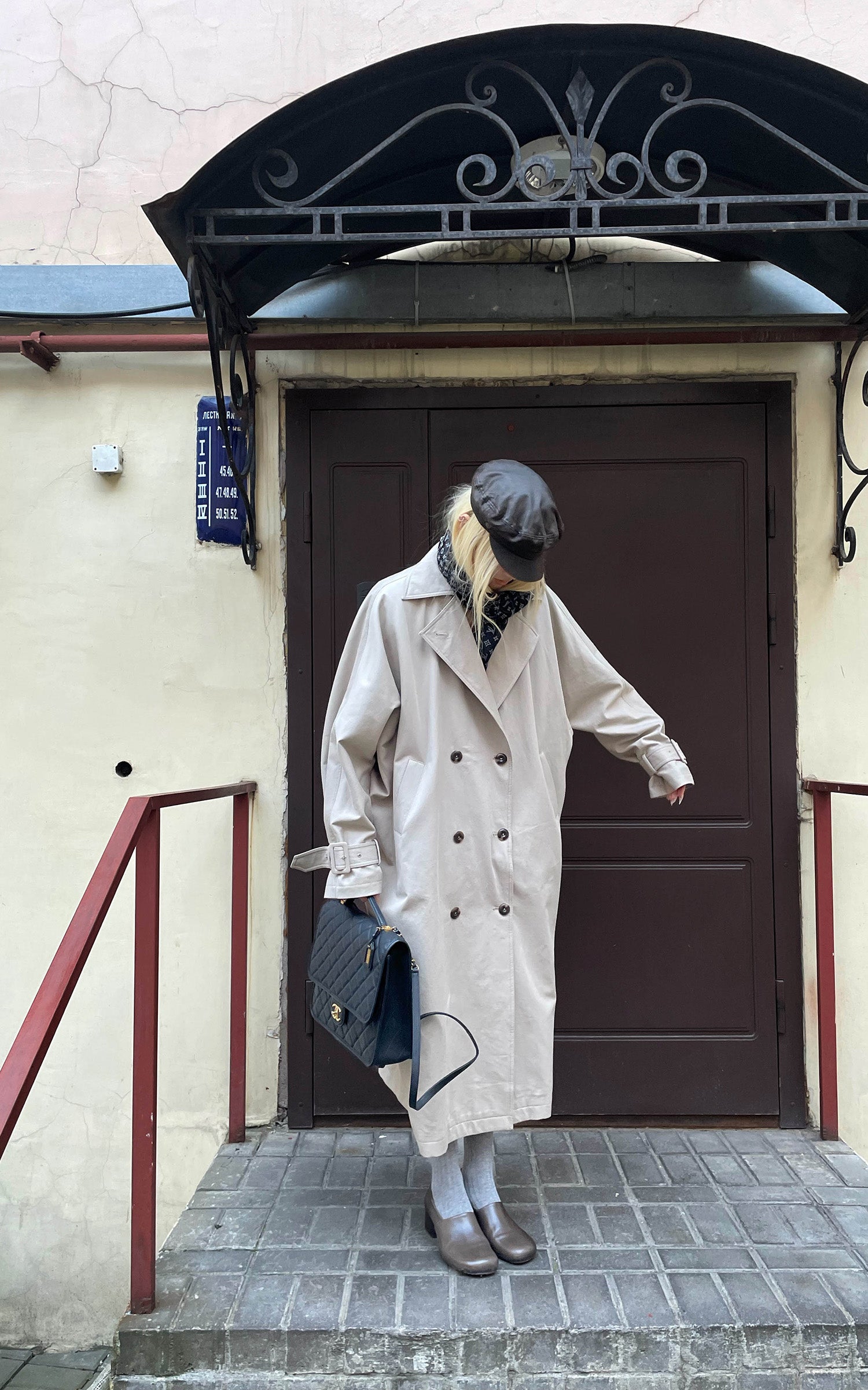 Rase le sol 체크 안감이 돋보이는 리버시블 롱 트렌치코트