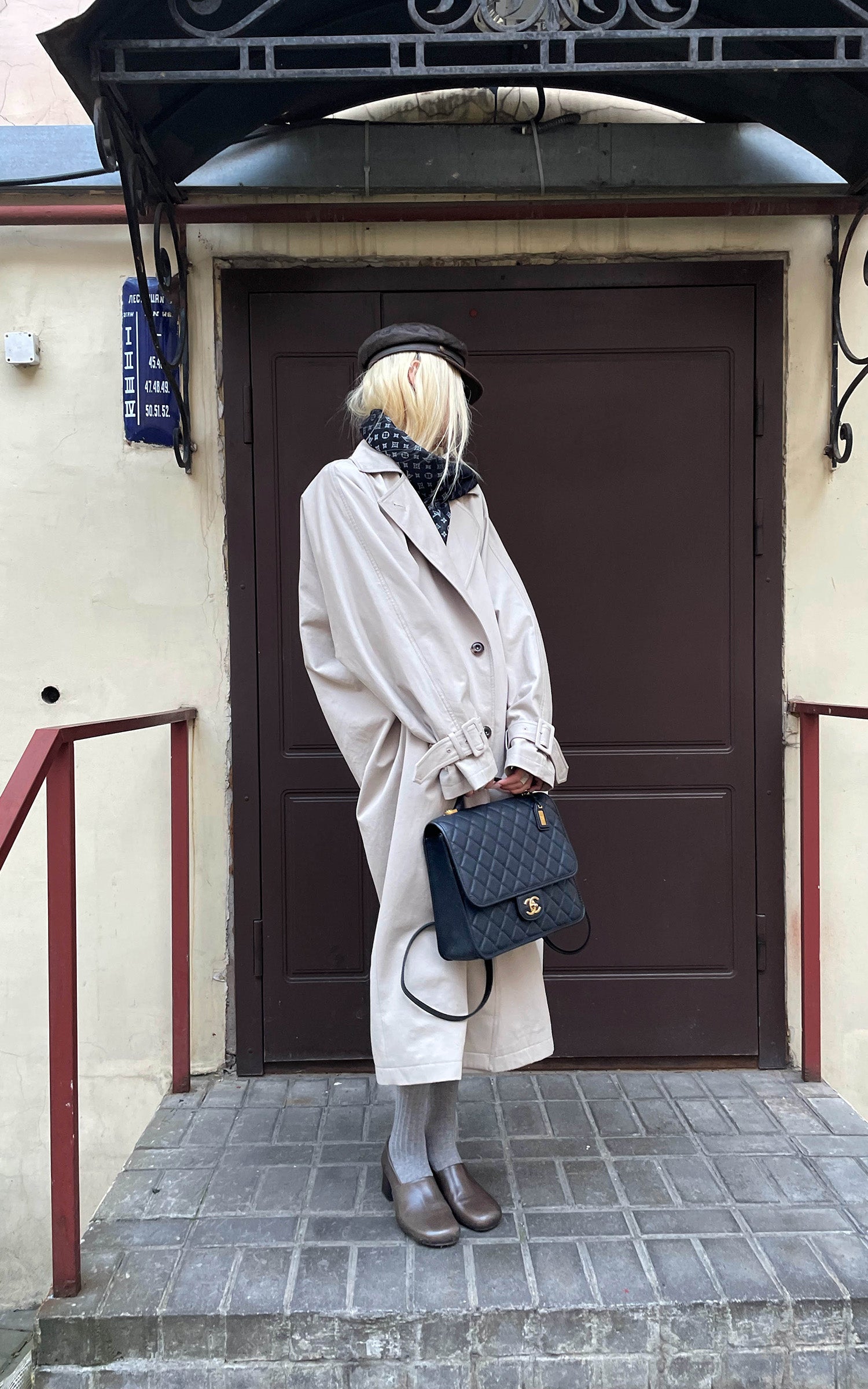 Rase le sol 체크 안감이 돋보이는 리버시블 롱 트렌치코트