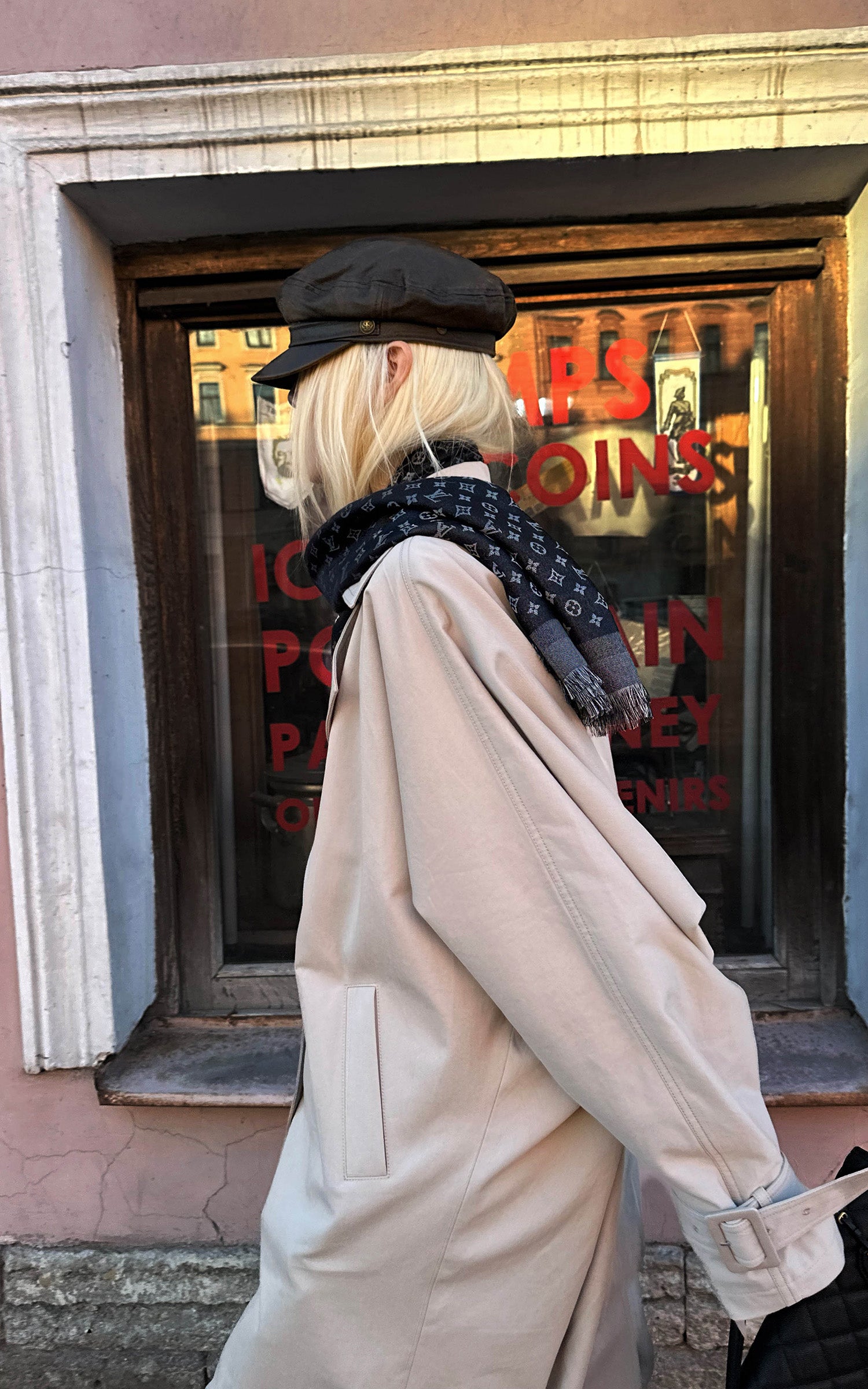 Rase le sol 체크 안감이 돋보이는 리버시블 롱 트렌치코트