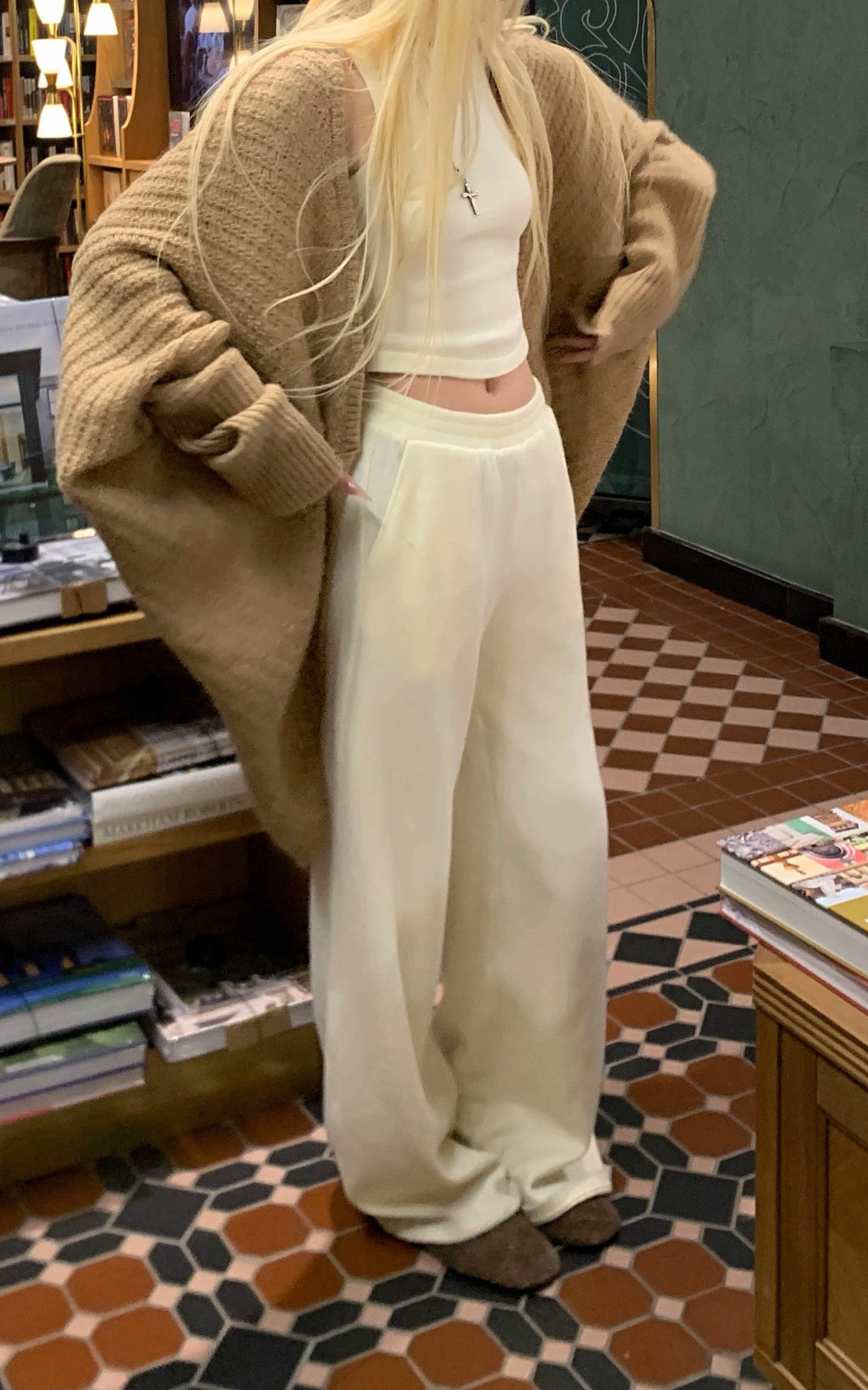 Rase le sol Curved Hem Drop Shoulder Knit Cardigan