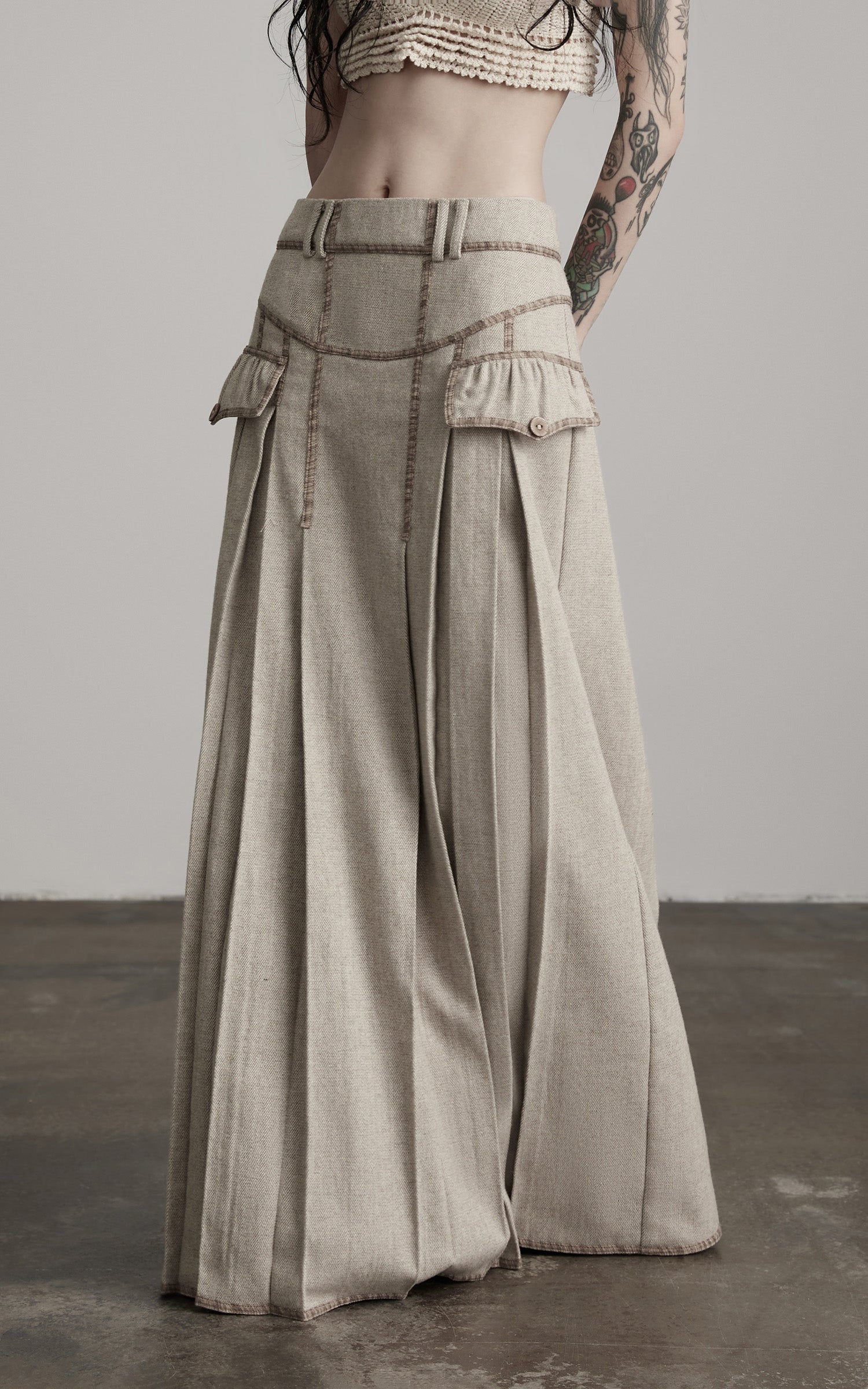 DOINDULGE Herringbone Pleated Maxi Skirt