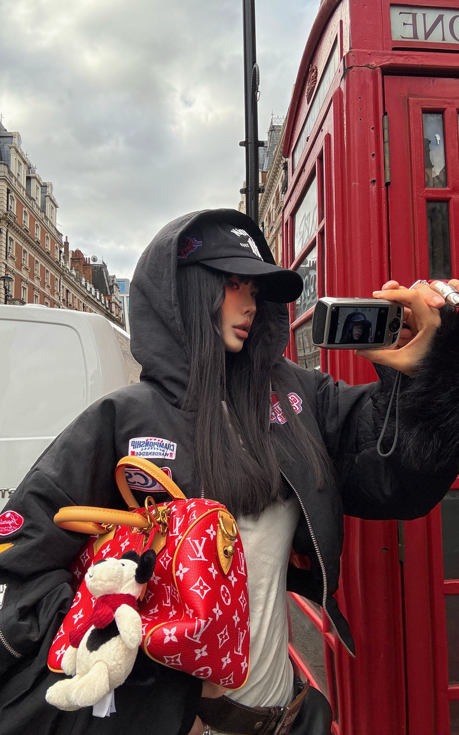 WARDEN EDGE 모토 패치 후드 크롭 봄버 자켓