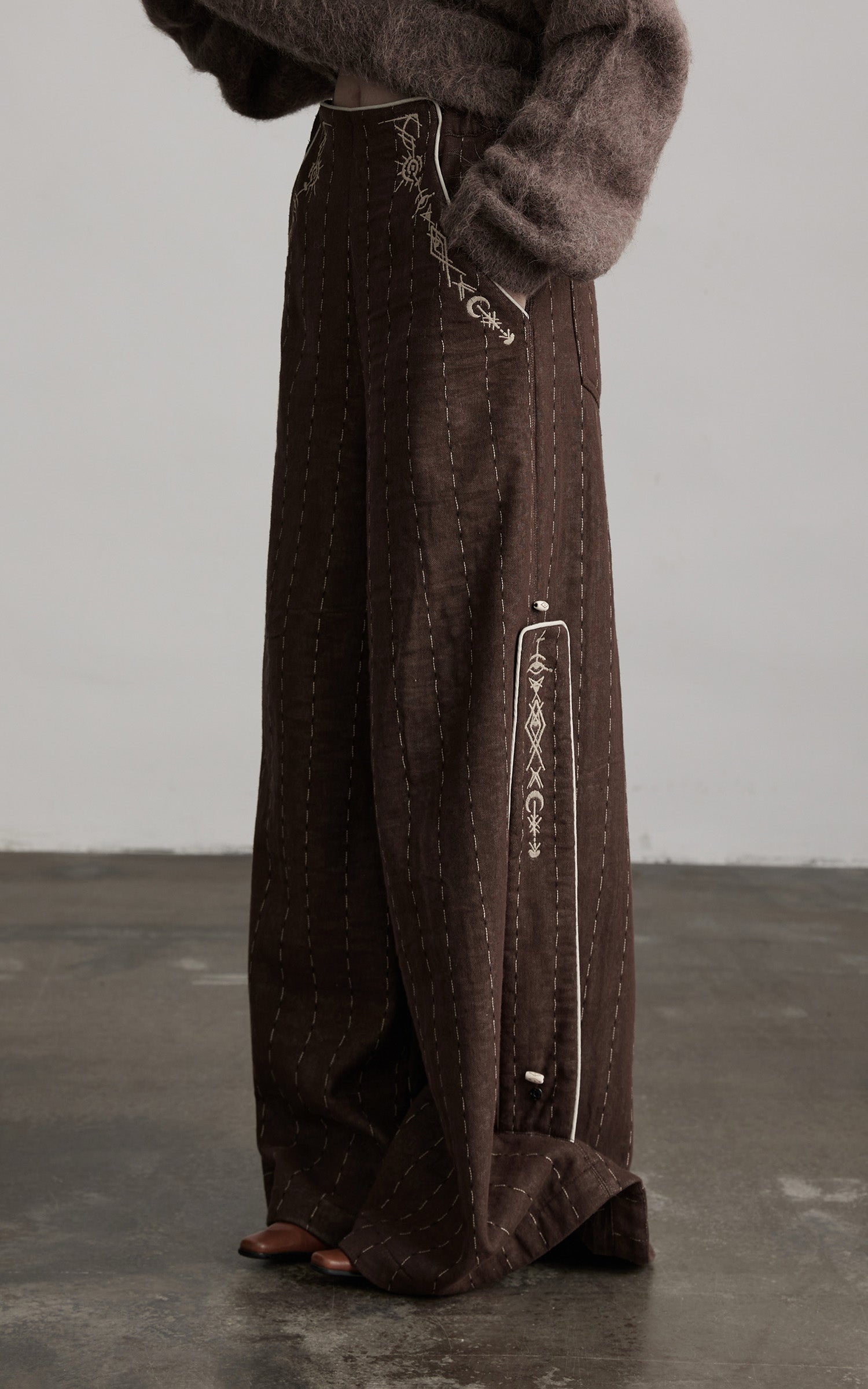 DOINDULGE Structured Embroidered Wide-Leg Trousers