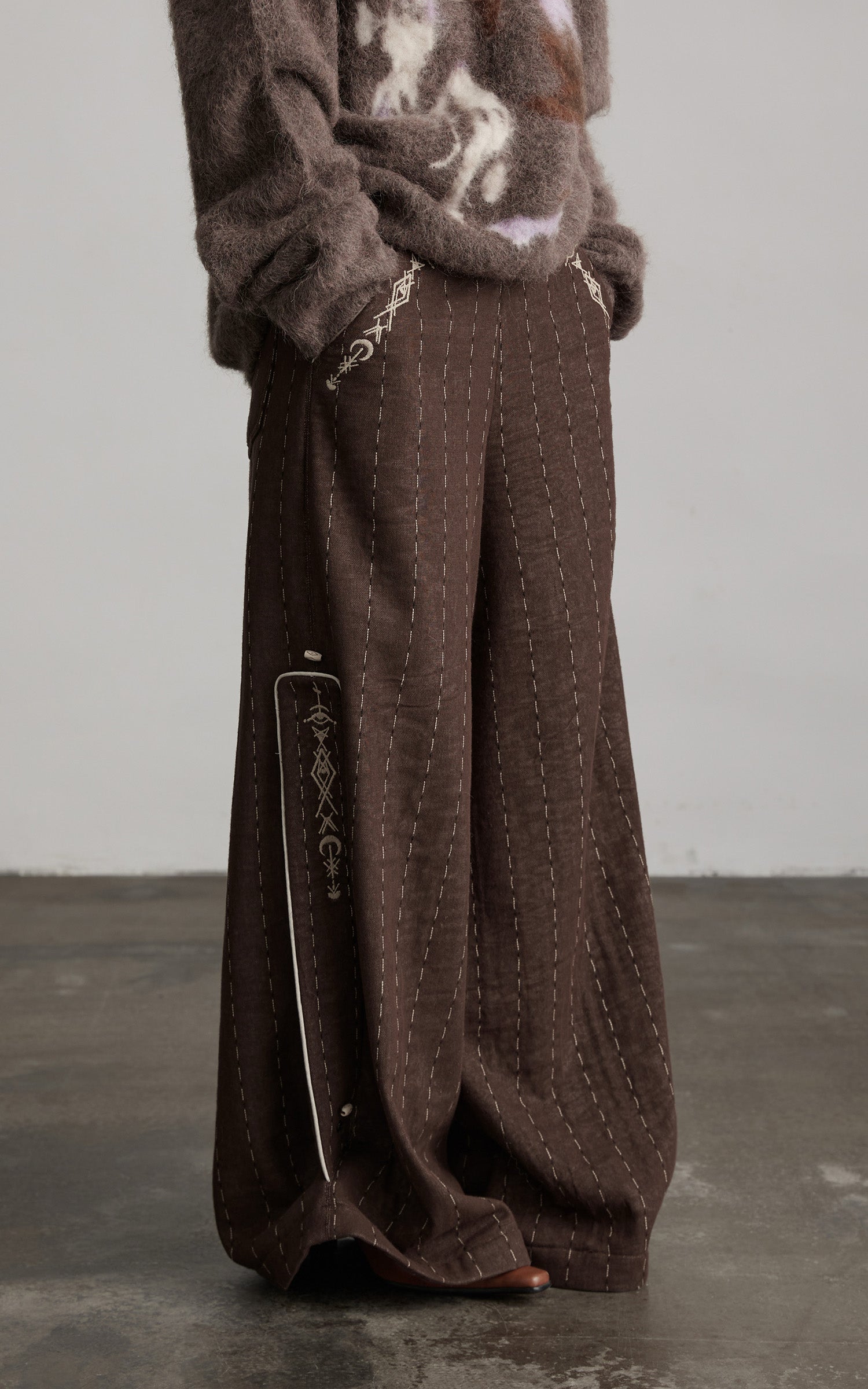 DOINDULGE Structured Embroidered Wide-Leg Trousers