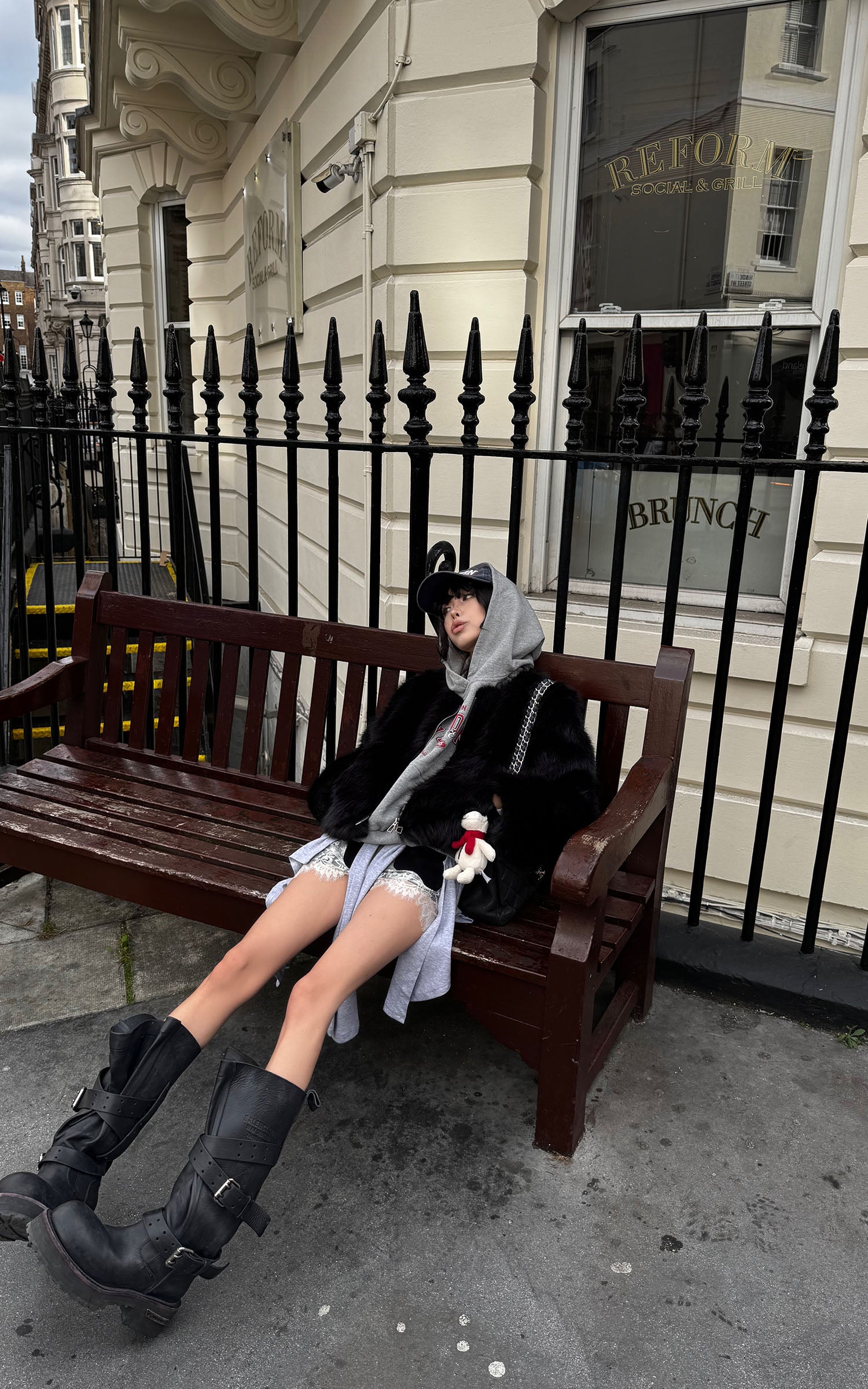 WARDEN EDGE Vintage Logo Oversized Hoodie