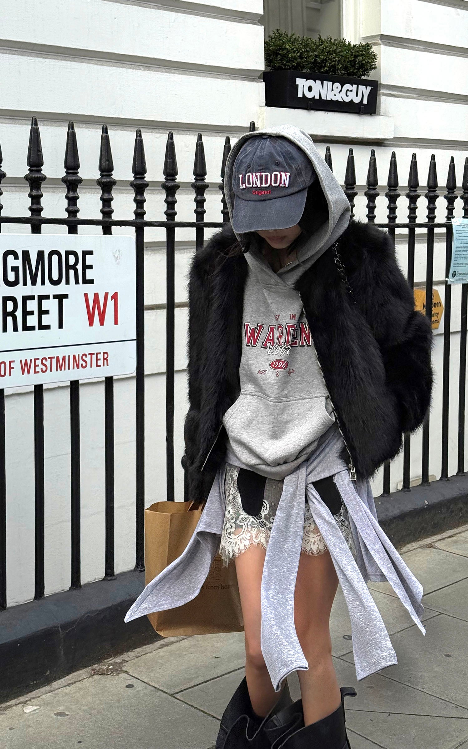 WARDEN EDGE レースパネルとタイディテール付きグレーアシンメトリースカート