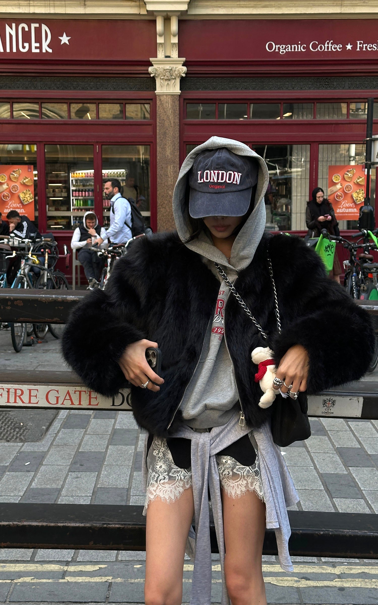 WARDEN EDGE Vintage Logo Oversized Hoodie