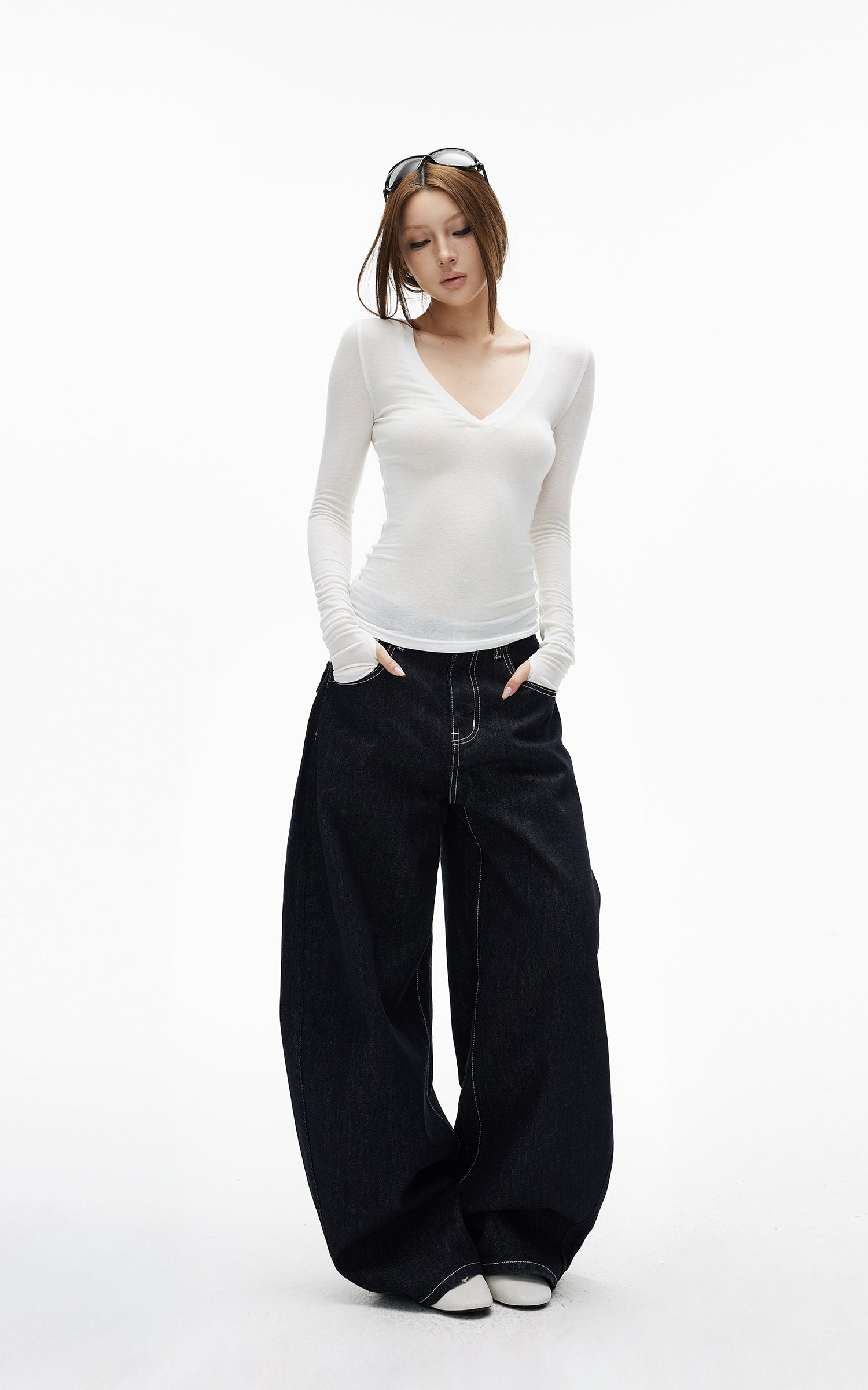 IAMXIAA ダブルバックポケット付きコントラストステッチワイドレッグデニムジーンズ