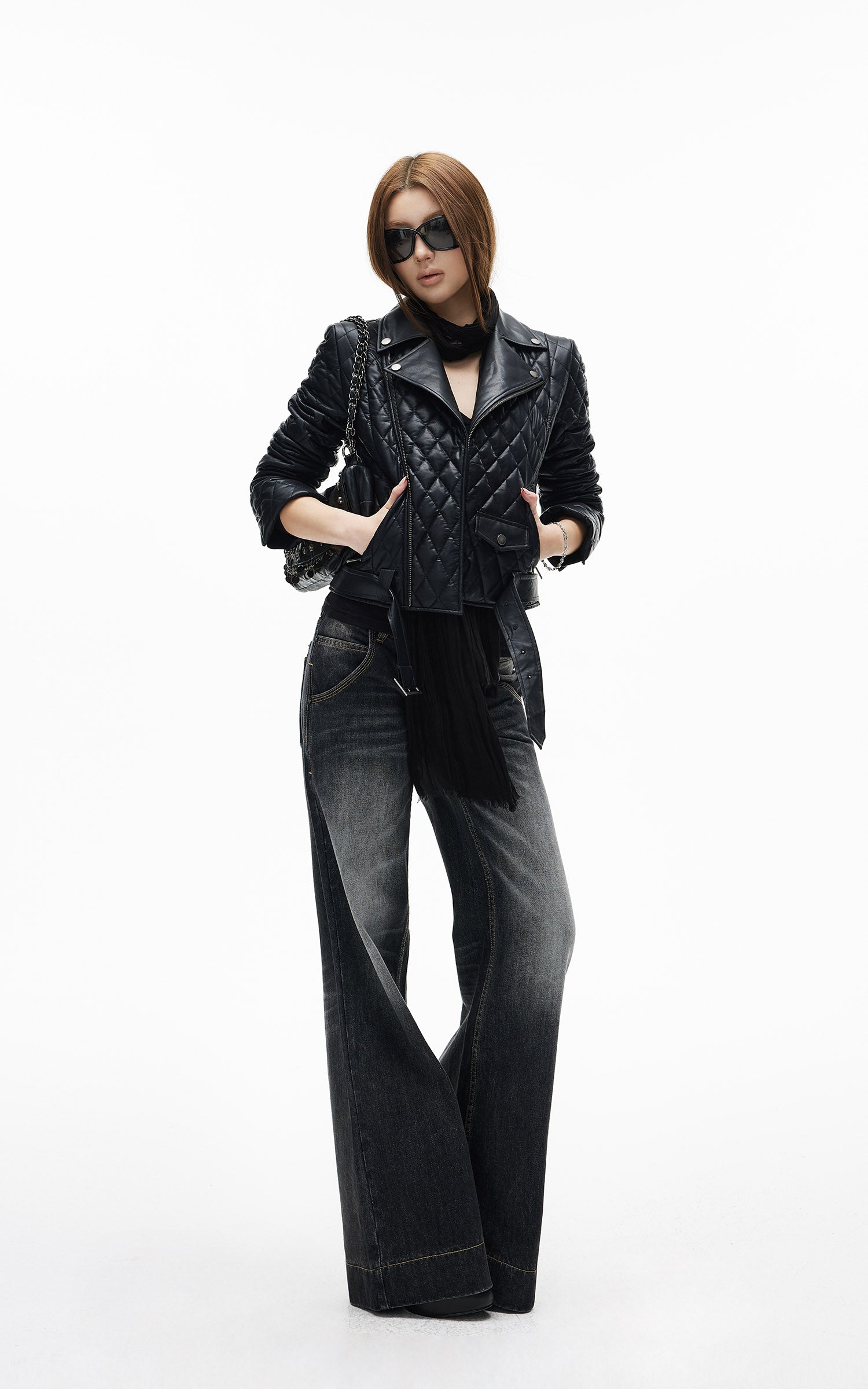 IAMXIAA ヴィンテージウォッシュのワイドレッグジーンズ ダブルボタンウエスト付き