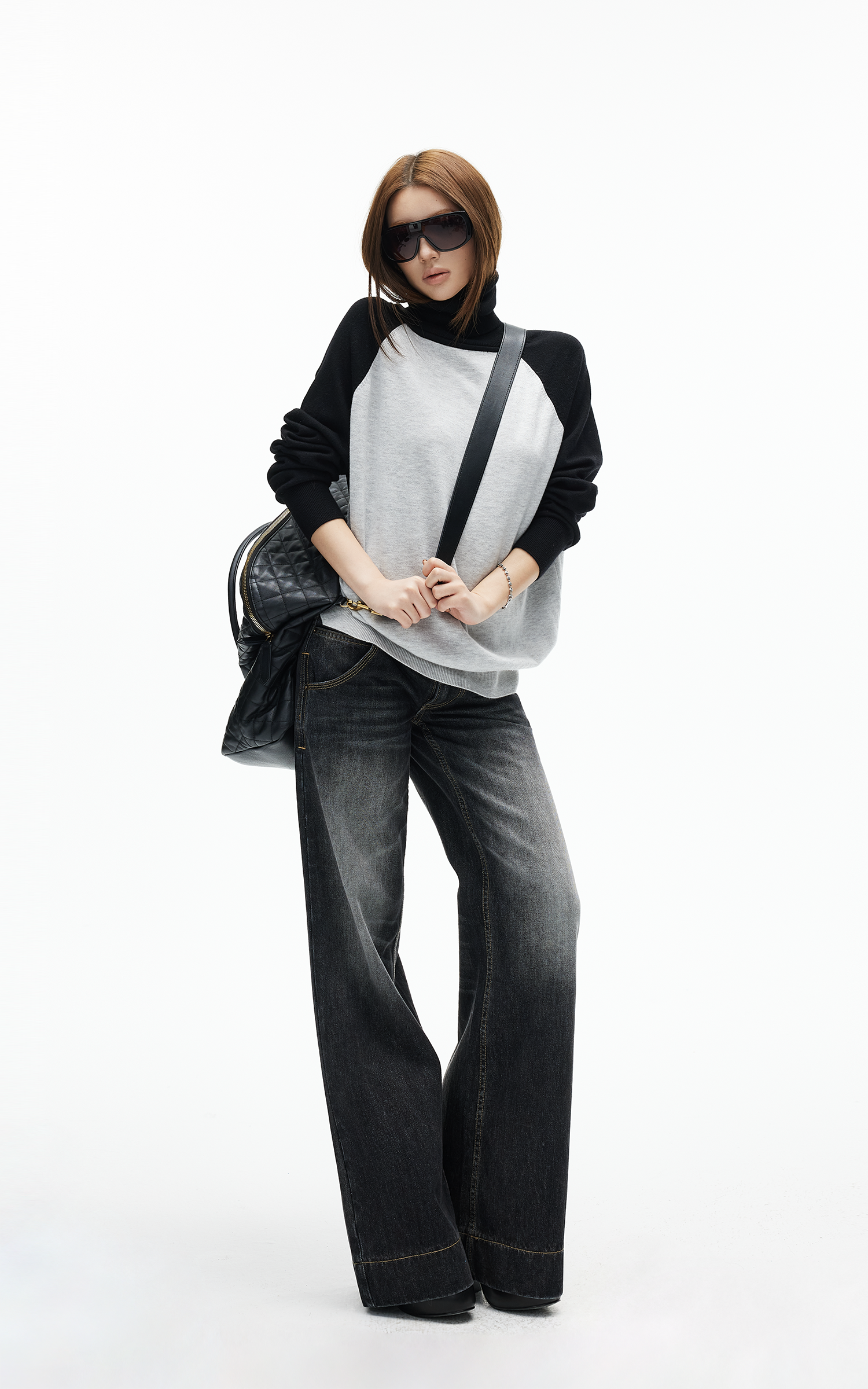 IAMXIAA ヴィンテージウォッシュのワイドレッグジーンズ ダブルボタンウエスト付き