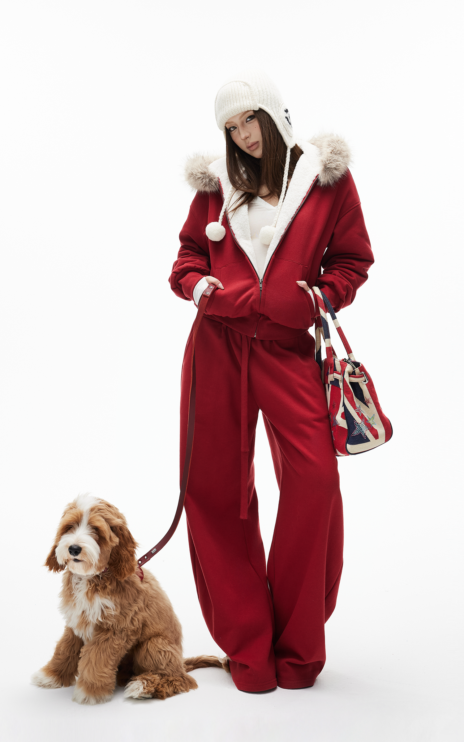 IAMXIAA フェイクファー付きフリースフーディーとワイドレッグスウェットパンツセット