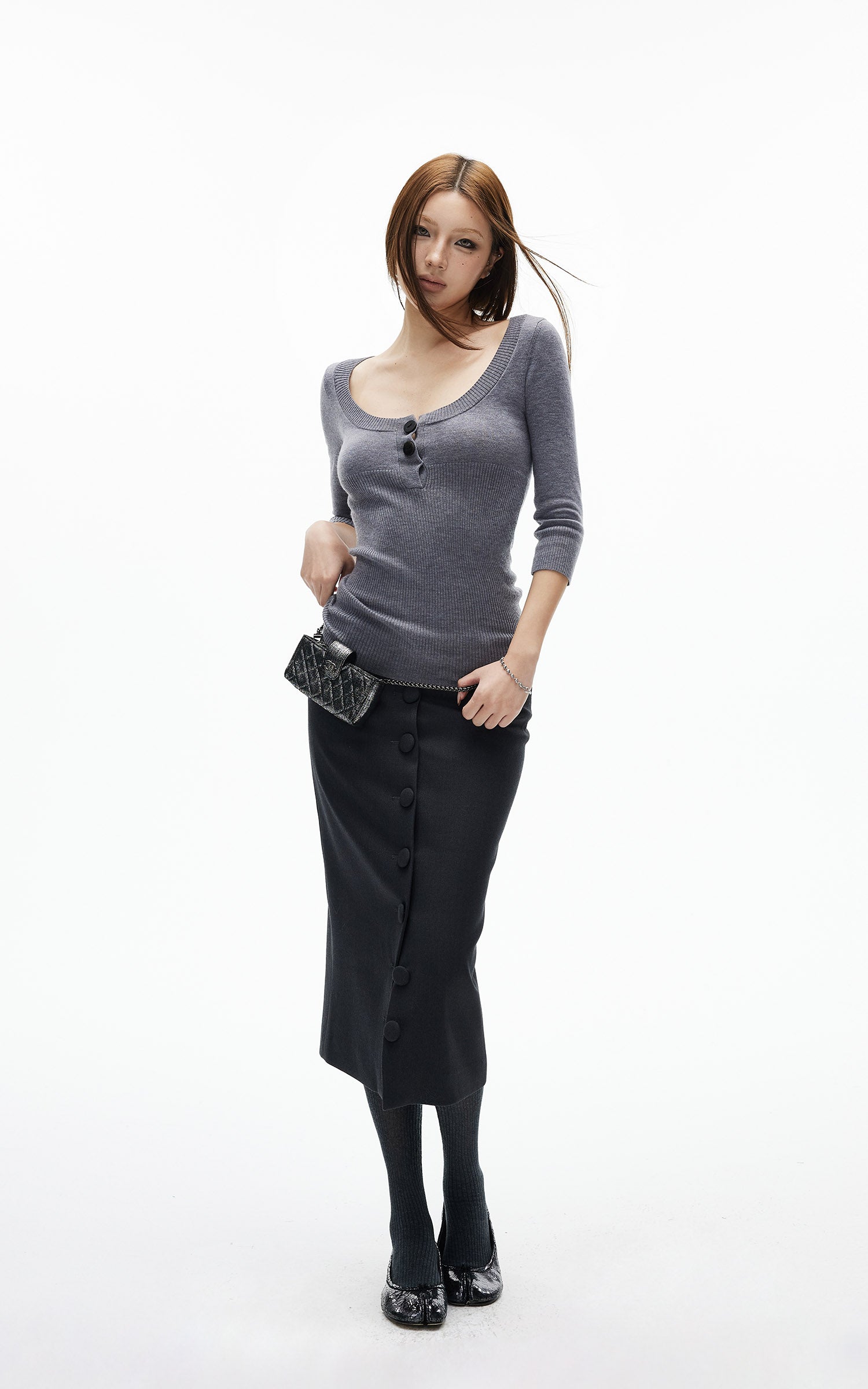 IAMXIAA ボタンフロントミディペンシルスカート、テーラードシルエット付き