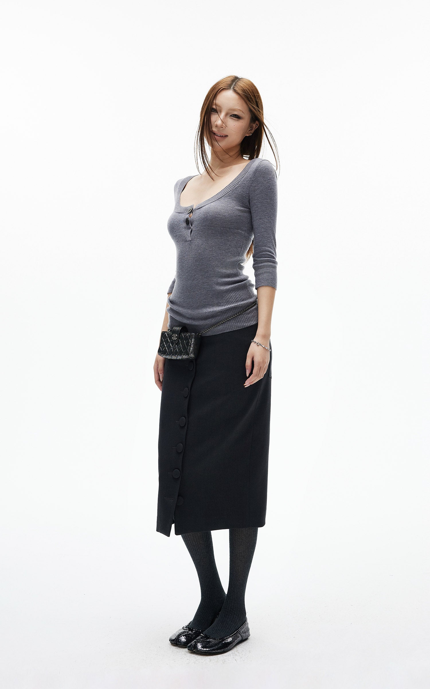 IAMXIAA ボタンフロントミディペンシルスカート、テーラードシルエット付き