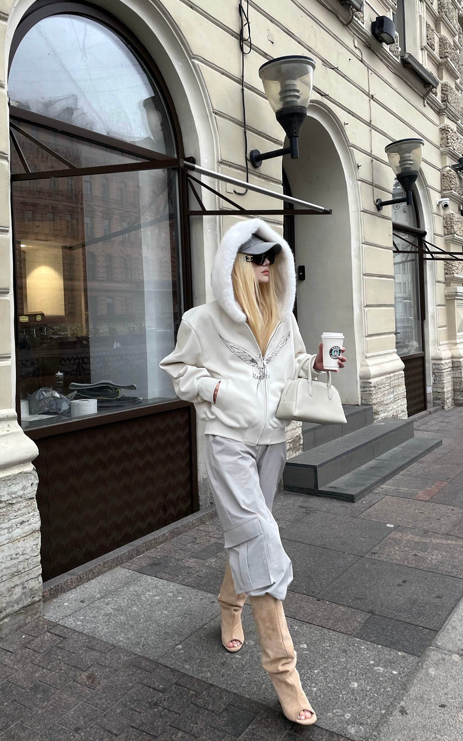 Rase le sol Sweat à capuche en polaire avec motif aile