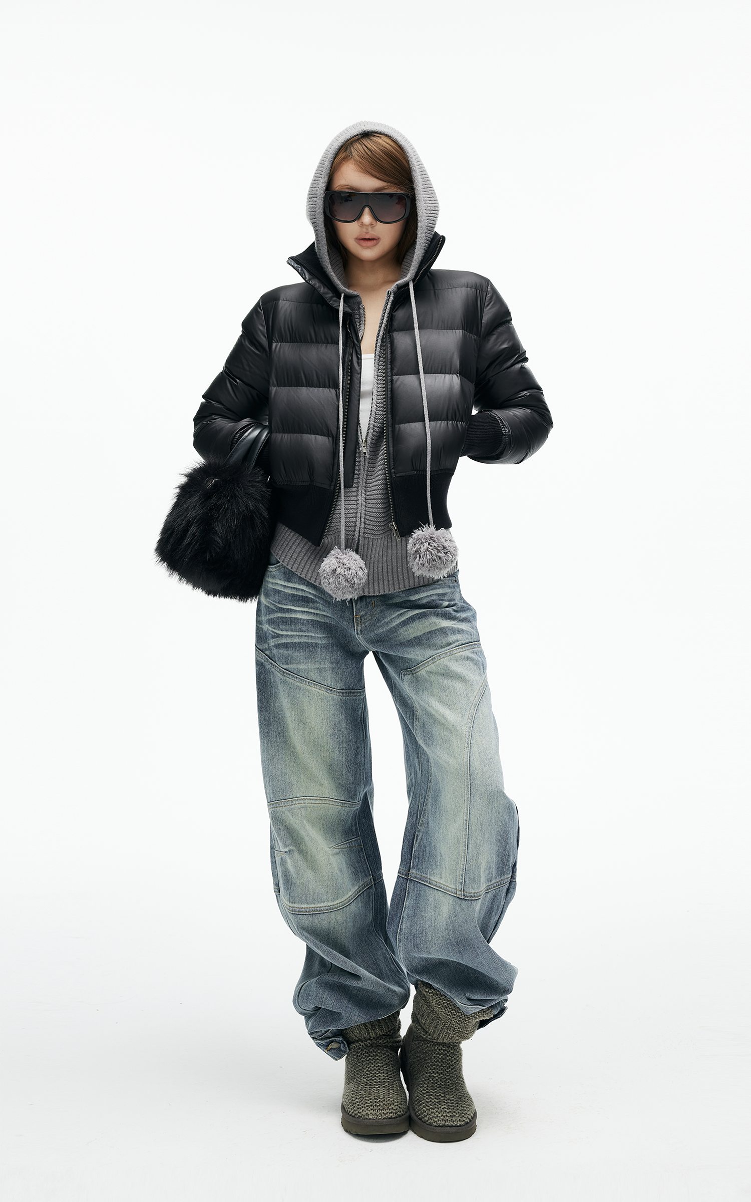 IAMXIAA 골지 하이넥과 커프드 밑단이 돋보이는 크롭 패딩 재킷