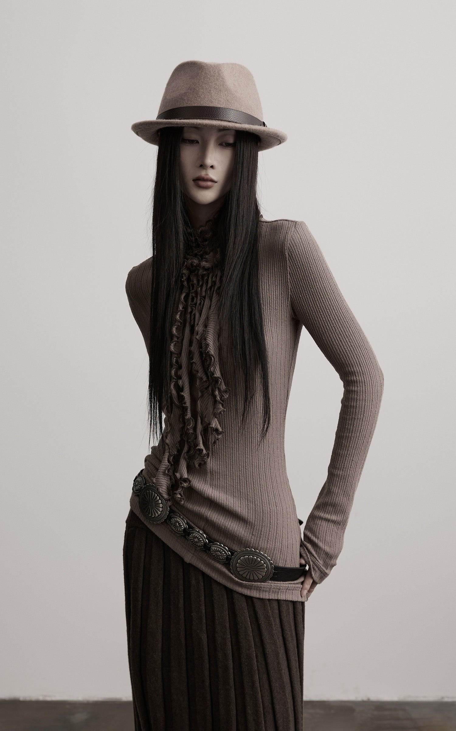 DOINDULGE Ruched High-Neck Rib Knit Top