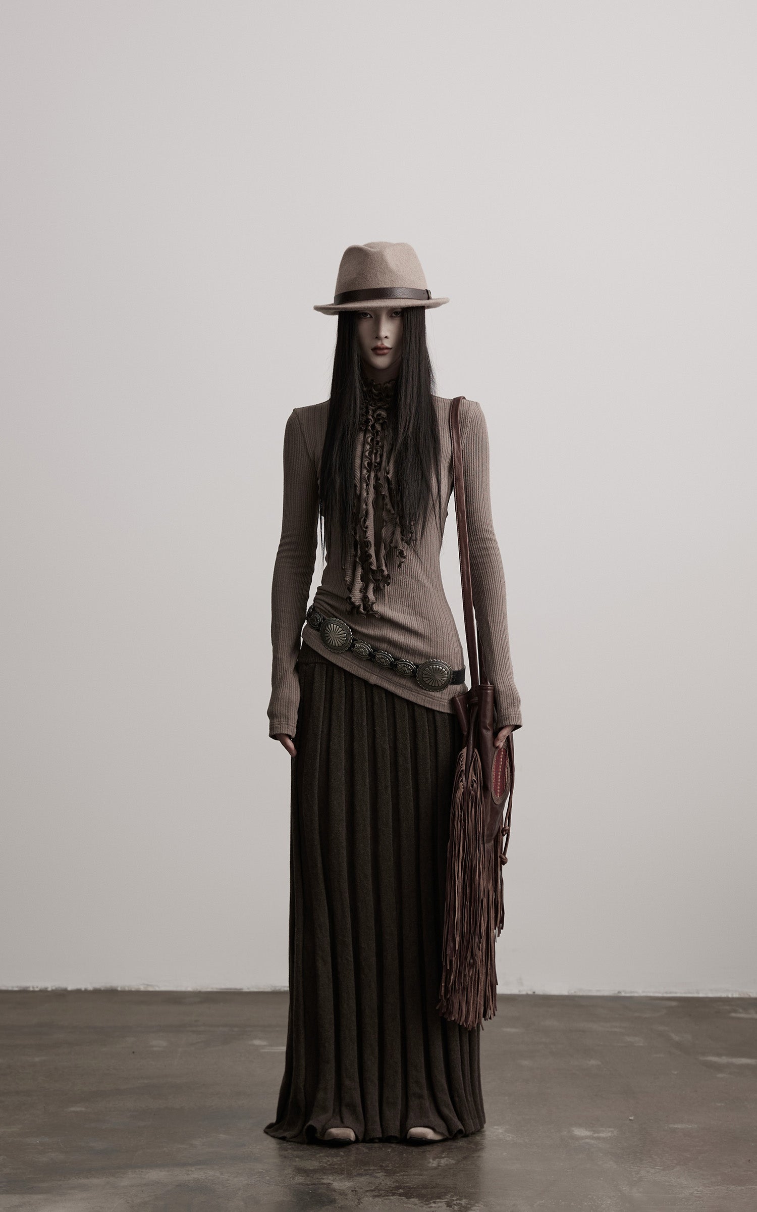 DOINDULGE Ruched High-Neck Rib Knit Top