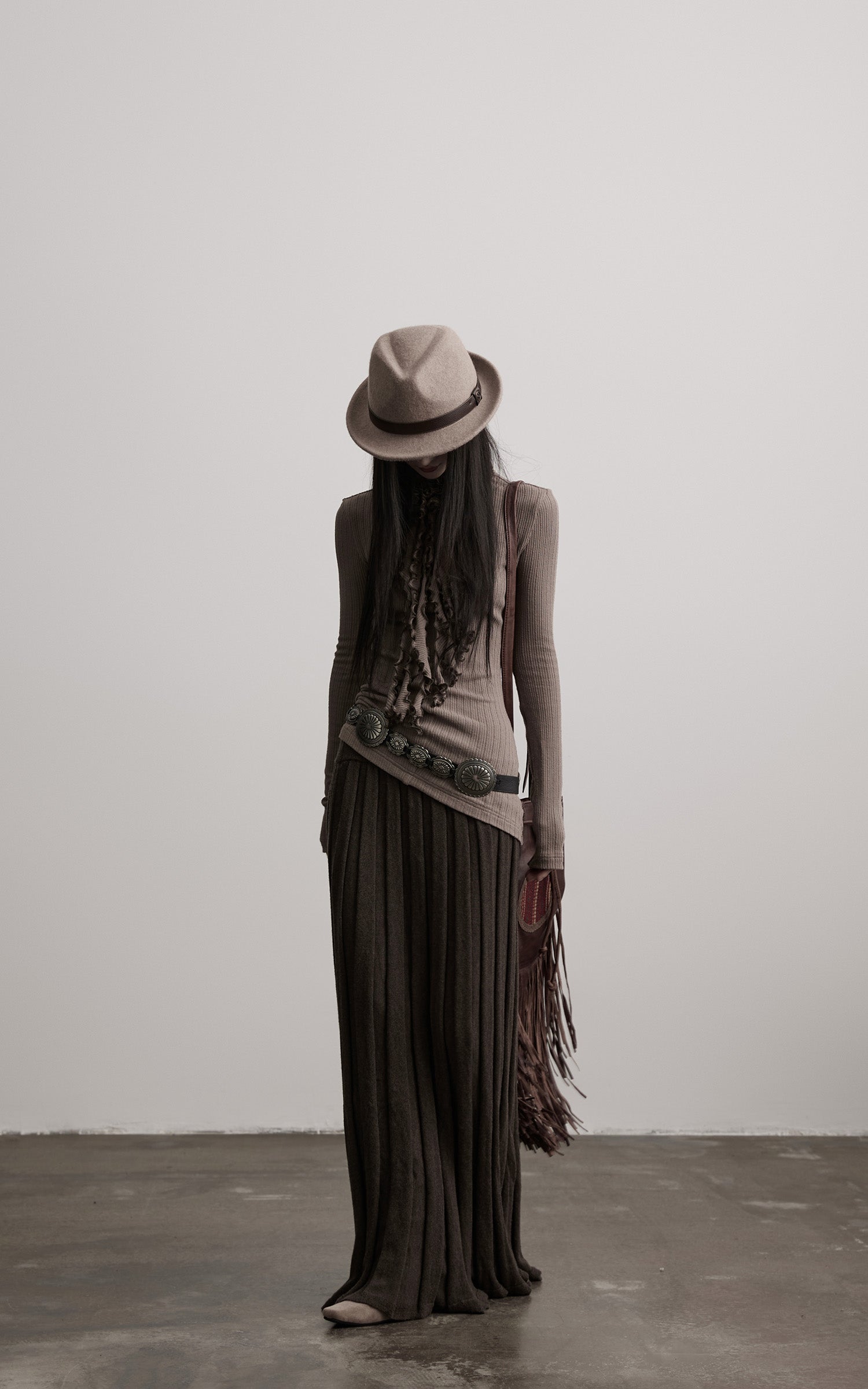 DOINDULGE Ruched High-Neck Rib Knit Top