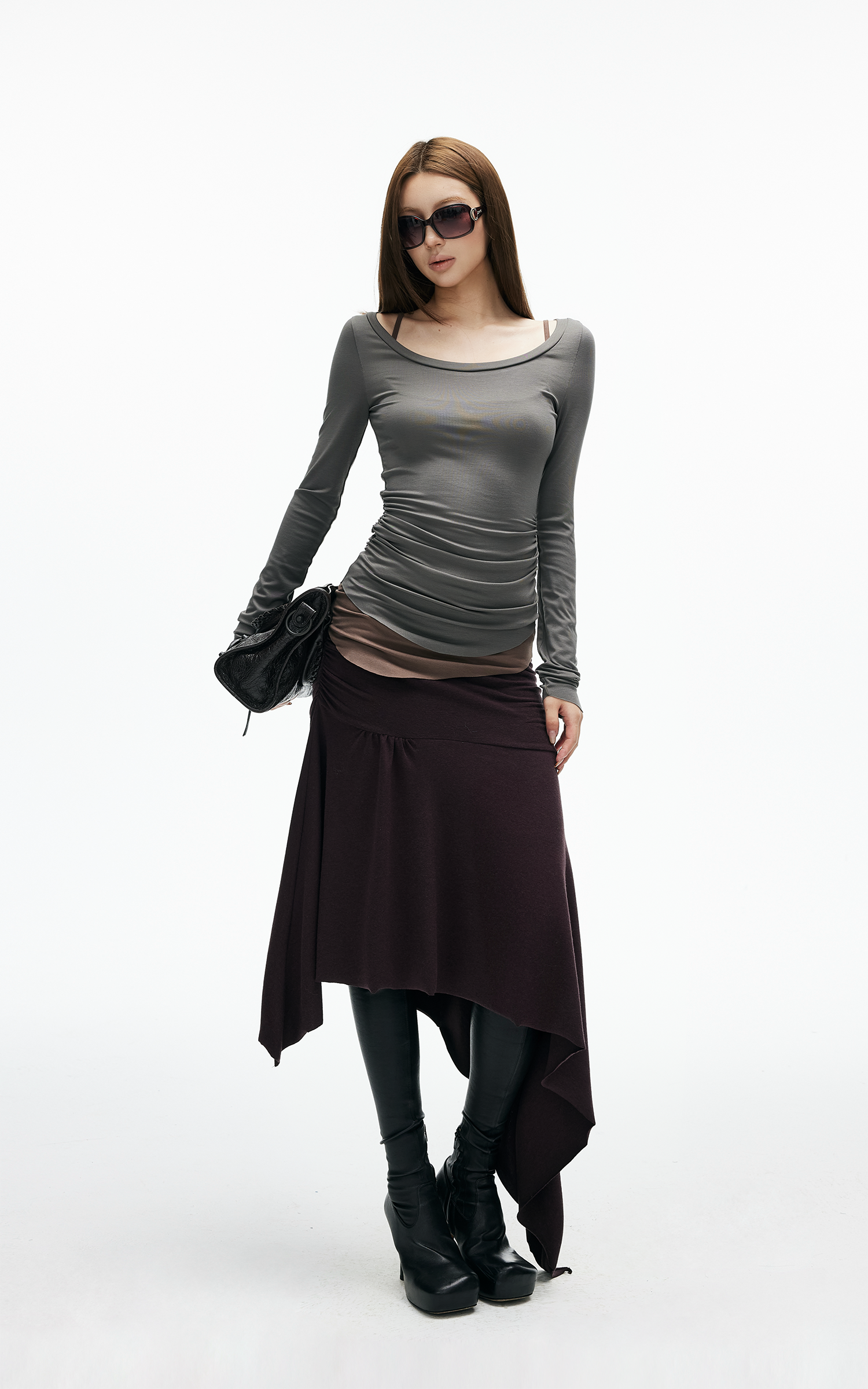 비대칭 셔링 미디 스커트