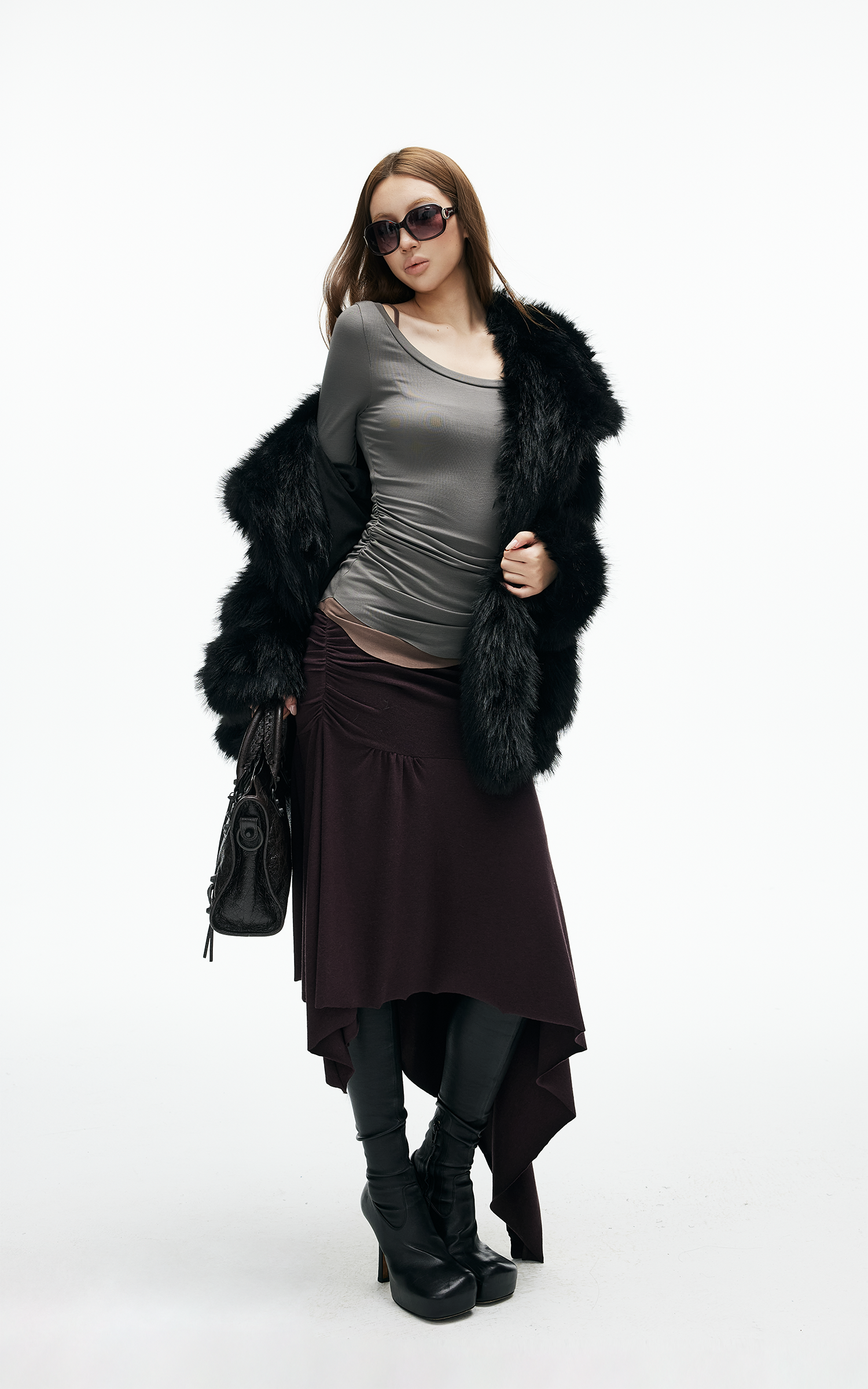 비대칭 셔링 미디 스커트