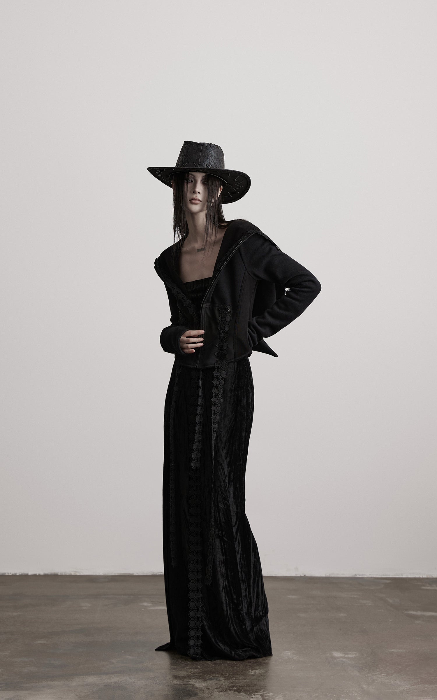 DOINDULGE Long-Hood Gothic Jacket with Lace Trim and Sculpted Corset Detail