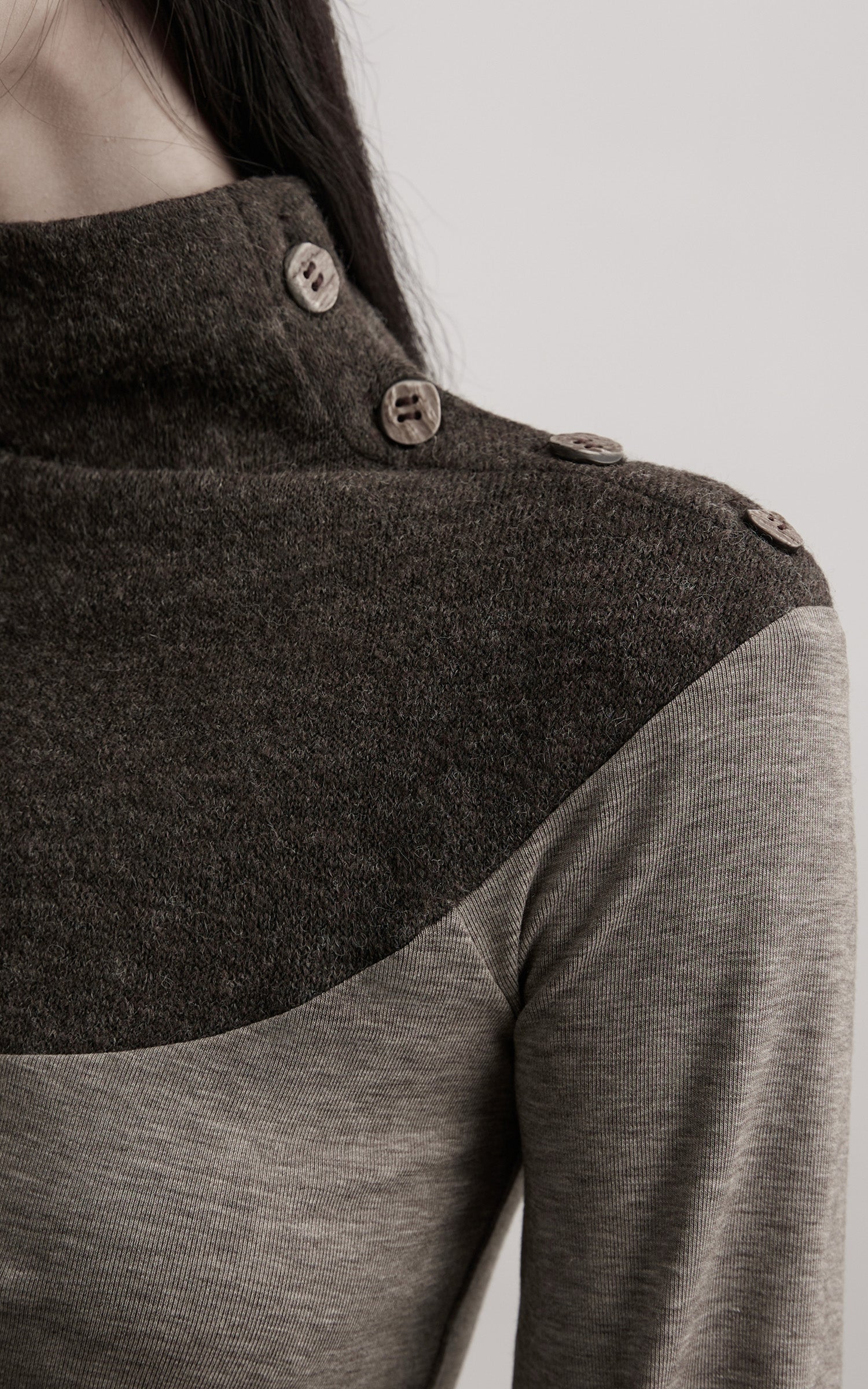 DOINDULGE Contrast-Panel Structured Long Sleeve Top