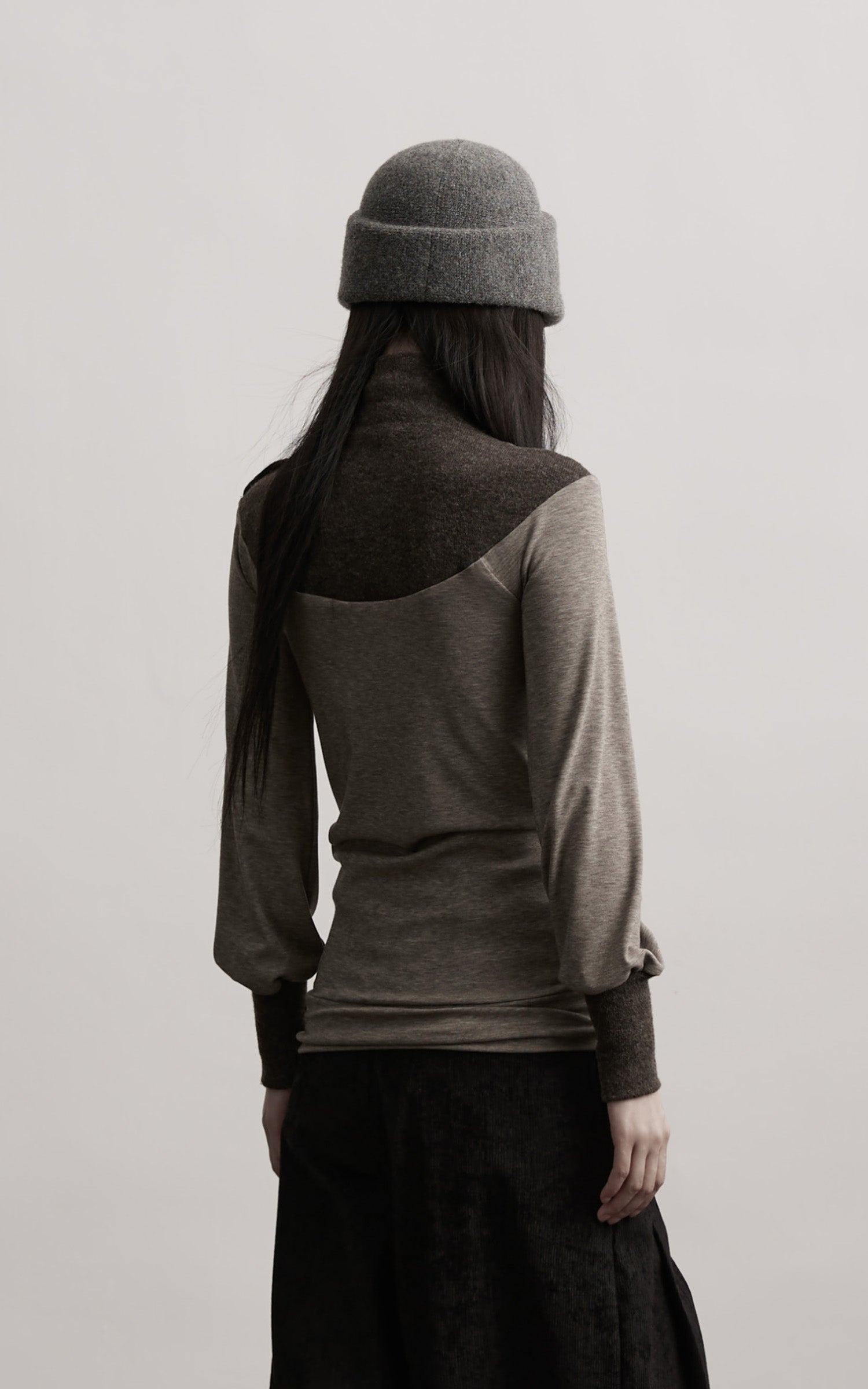 DOINDULGE Contrast-Panel Structured Long Sleeve Top
