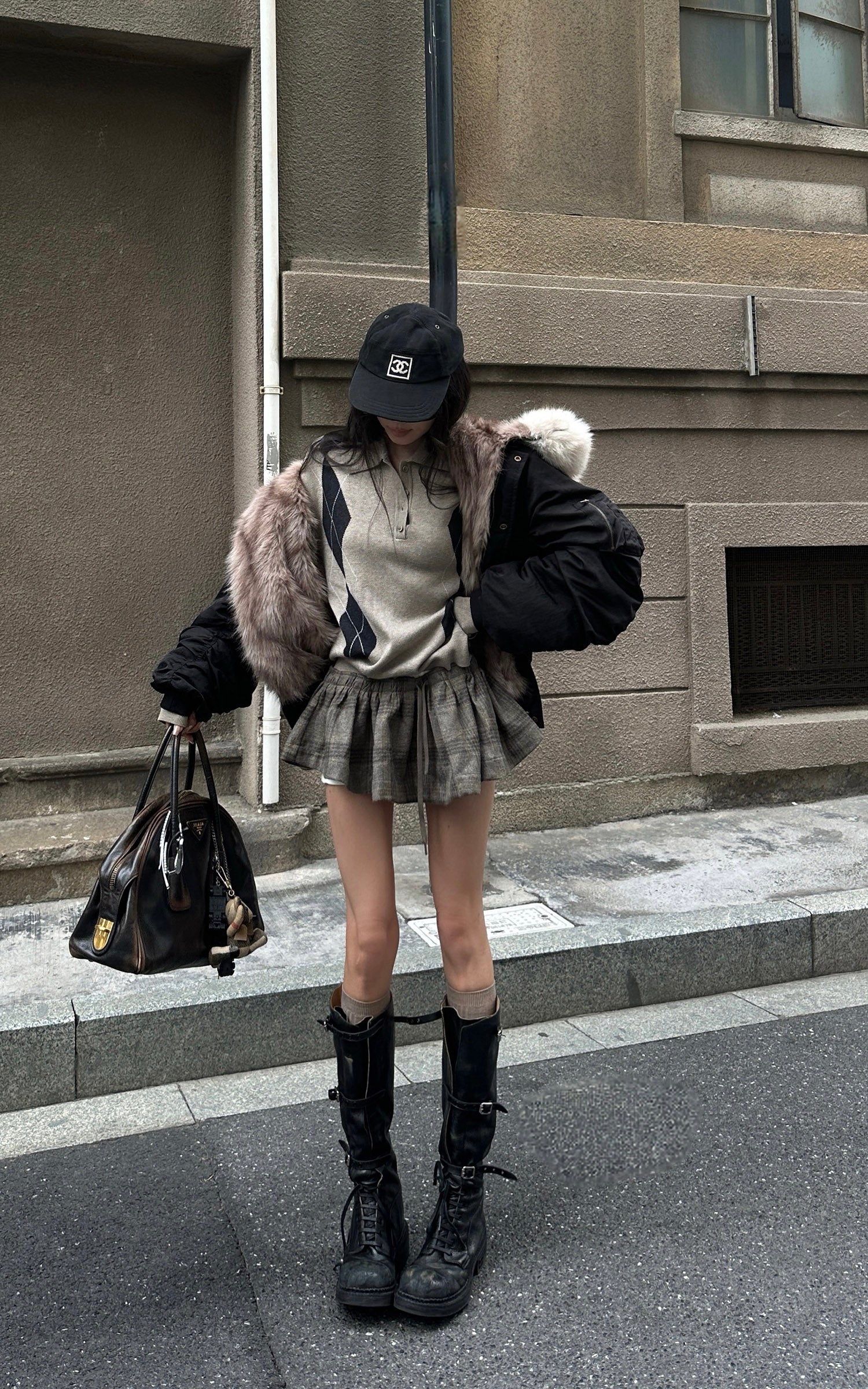 WARDEN EDGE Faux Fur Trim Cropped Bomber Jacket